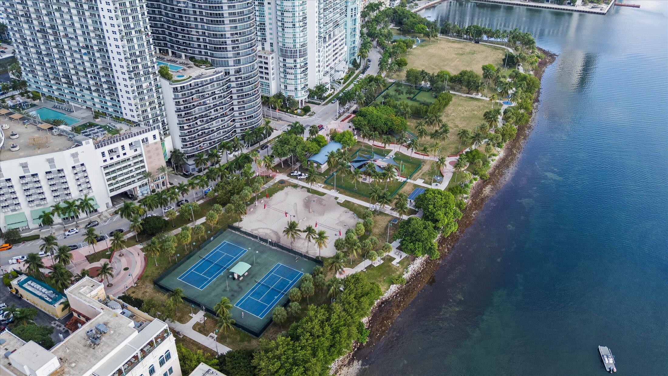 1900 N Bayshore Drive 2312