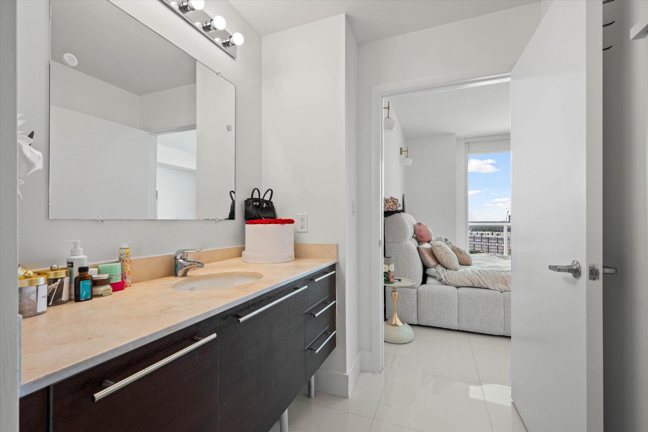 1900 N Bayshore Drive 2312