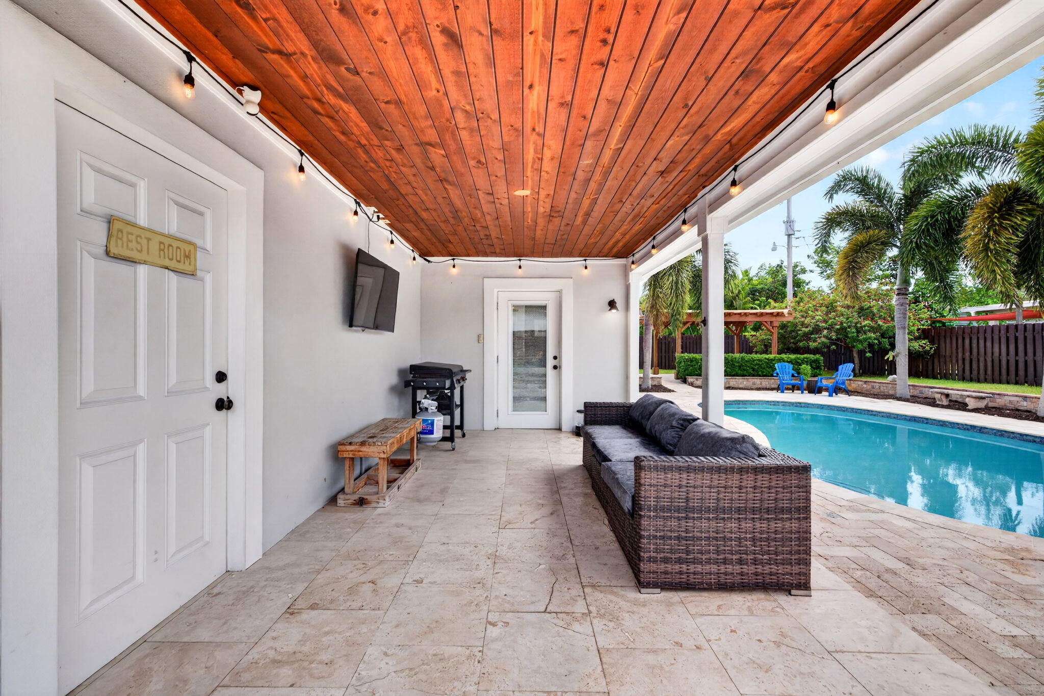 520 SE 14TH Street
