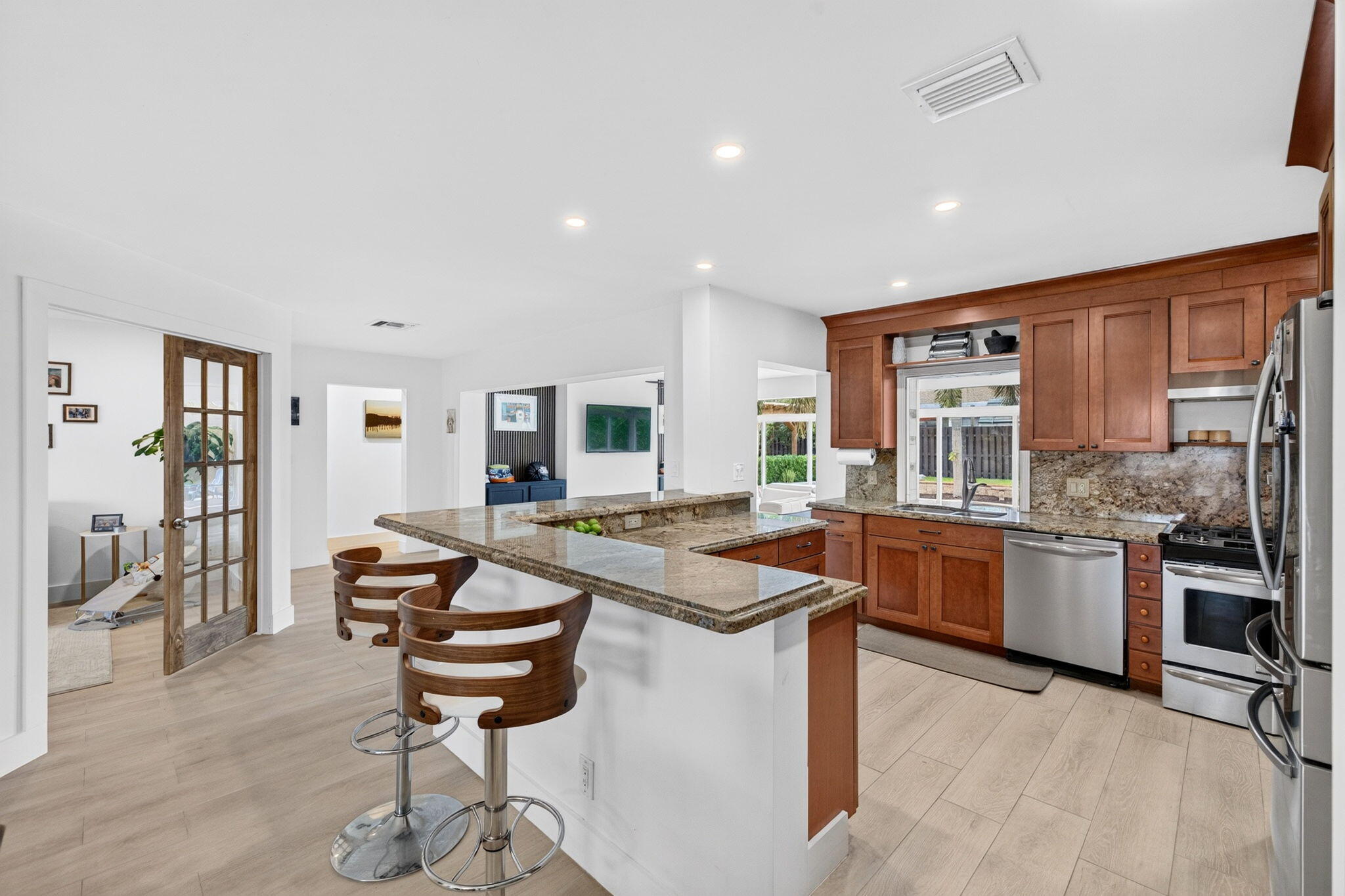 520 SE 14TH Street