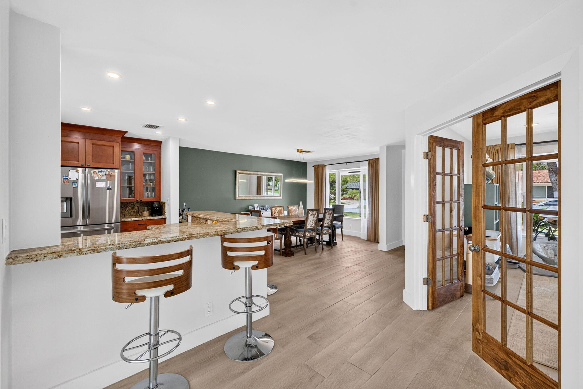 520 SE 14TH Street