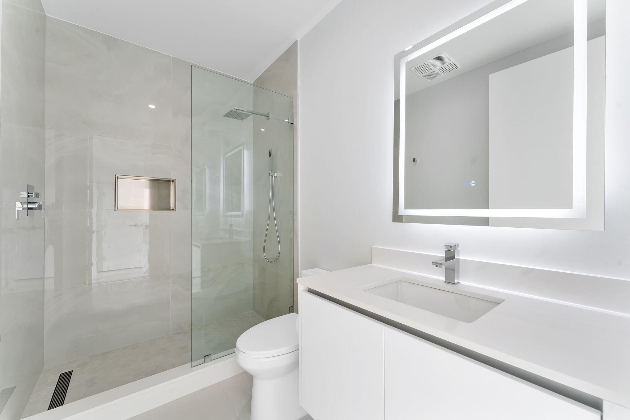 220 Lake Shore Drive 2223