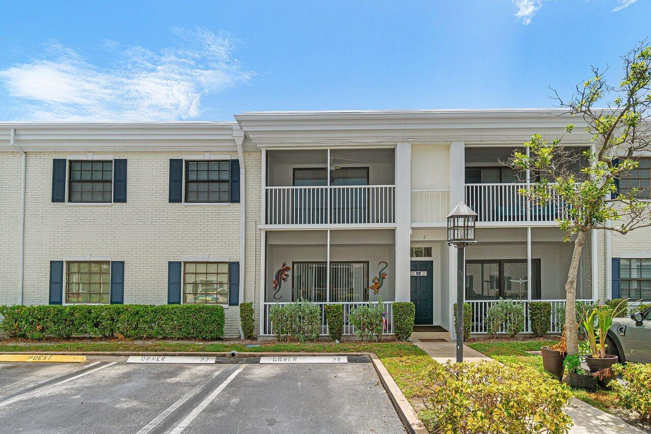 120 CYPRESS CLUB Drive 231