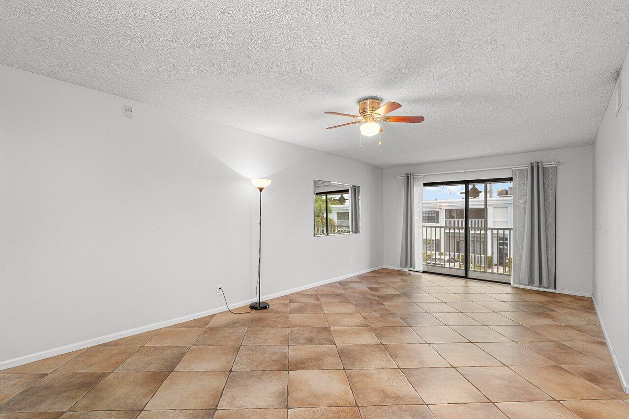 120 CYPRESS CLUB Drive 231