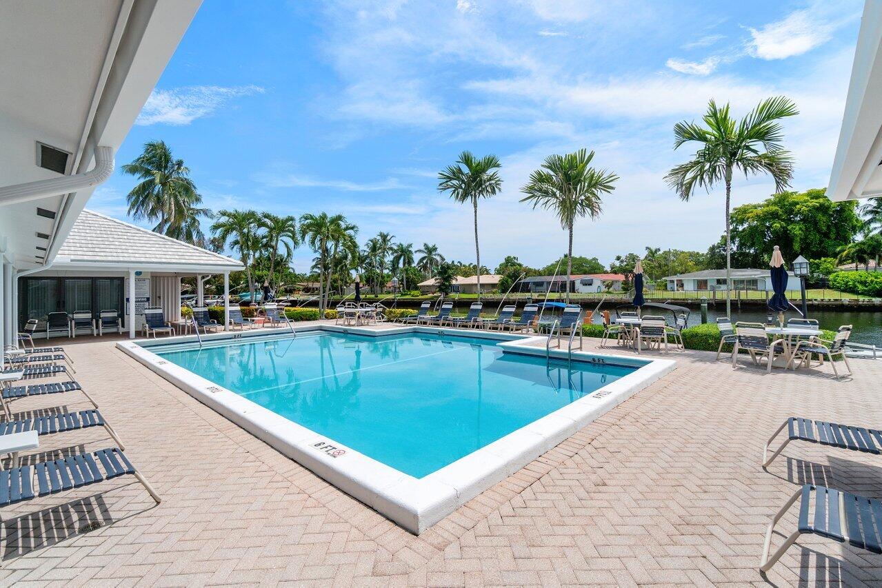 120 CYPRESS CLUB Drive 231