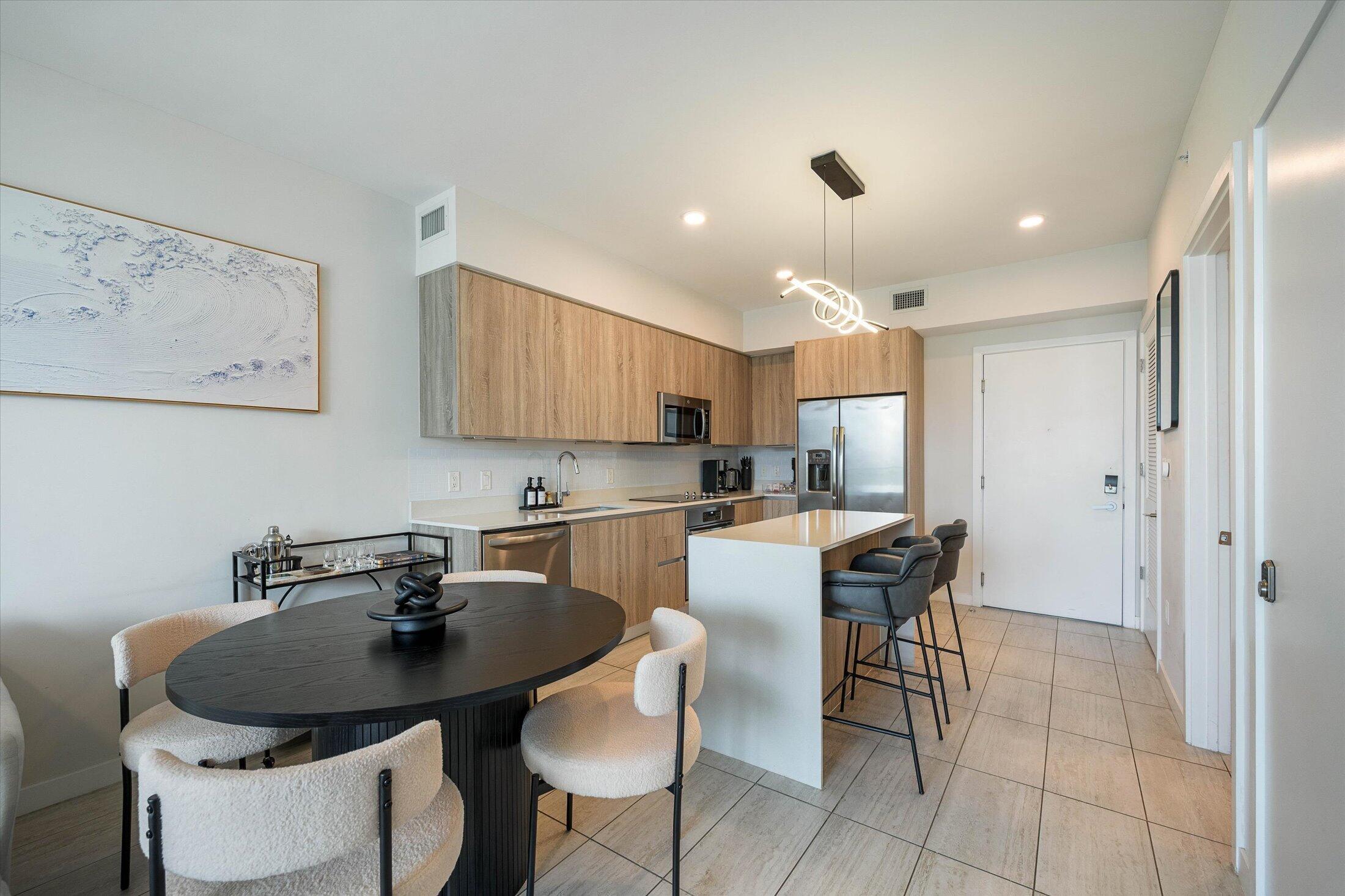 3900 Biscayne Boulevard S-910