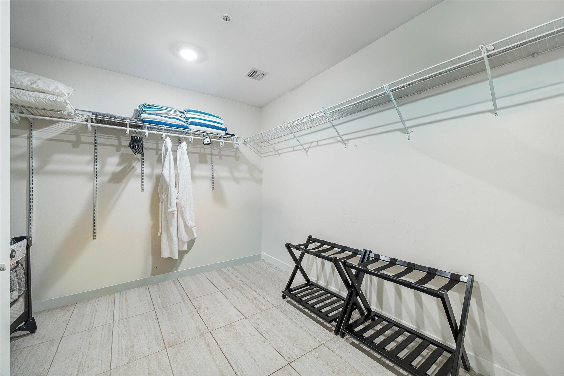 3900 Biscayne Boulevard S-910