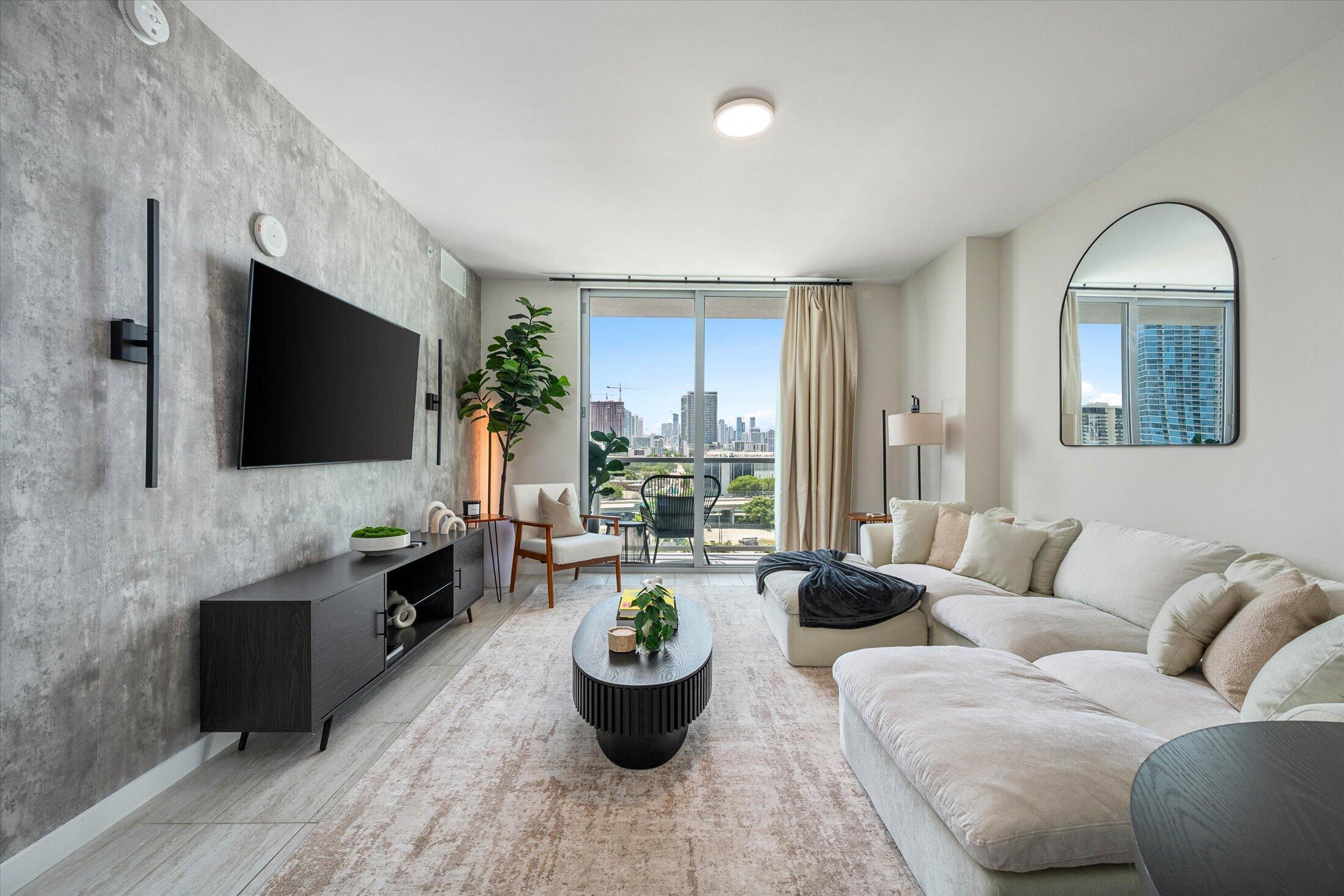 3900 Biscayne Boulevard S-910