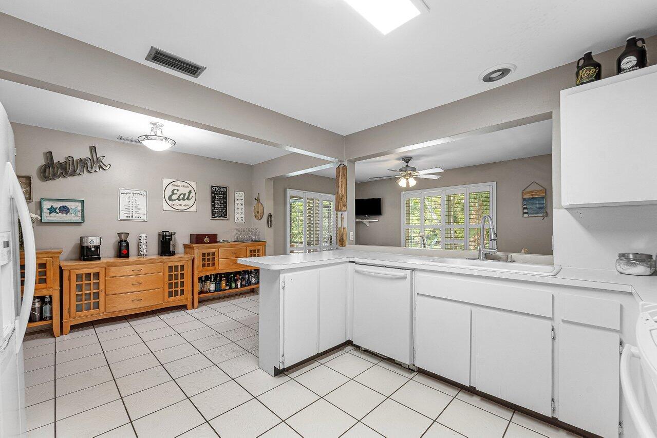 612 NW 7th Court