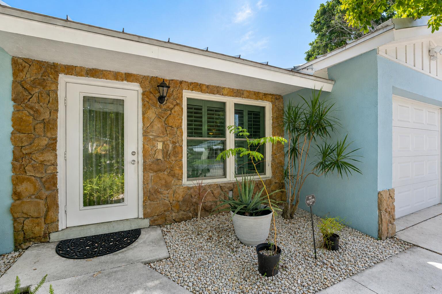 612 NW 7th Court