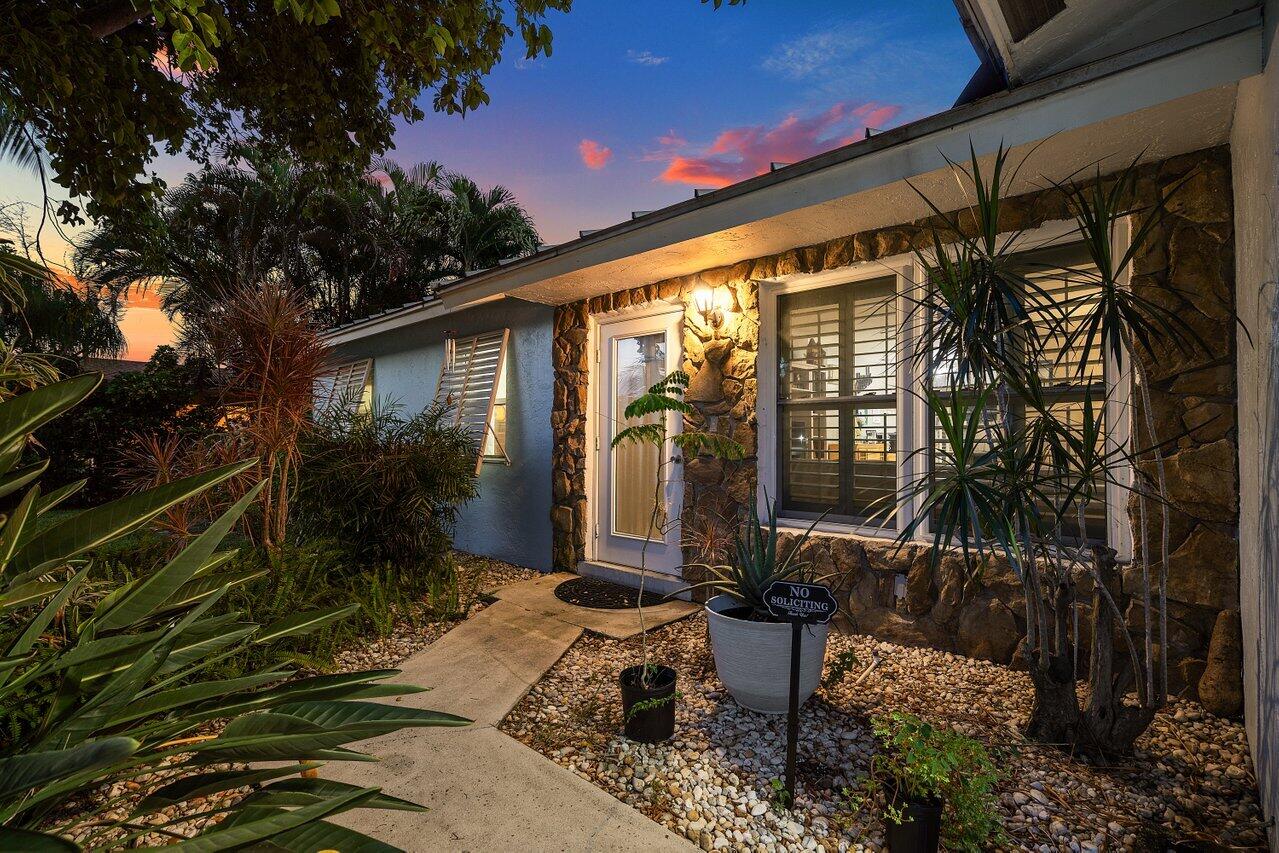 612 NW 7th Court