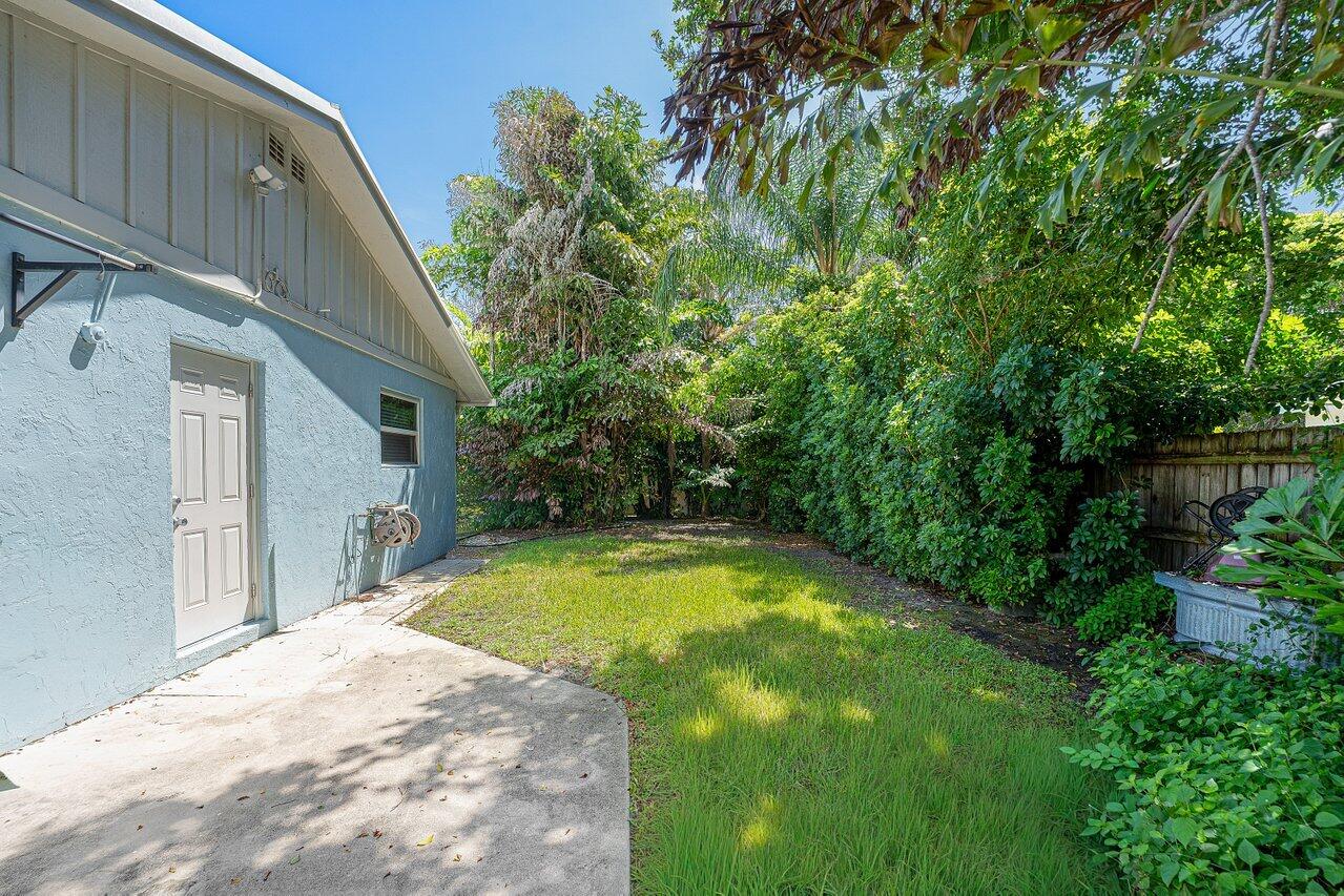 612 NW 7th Court