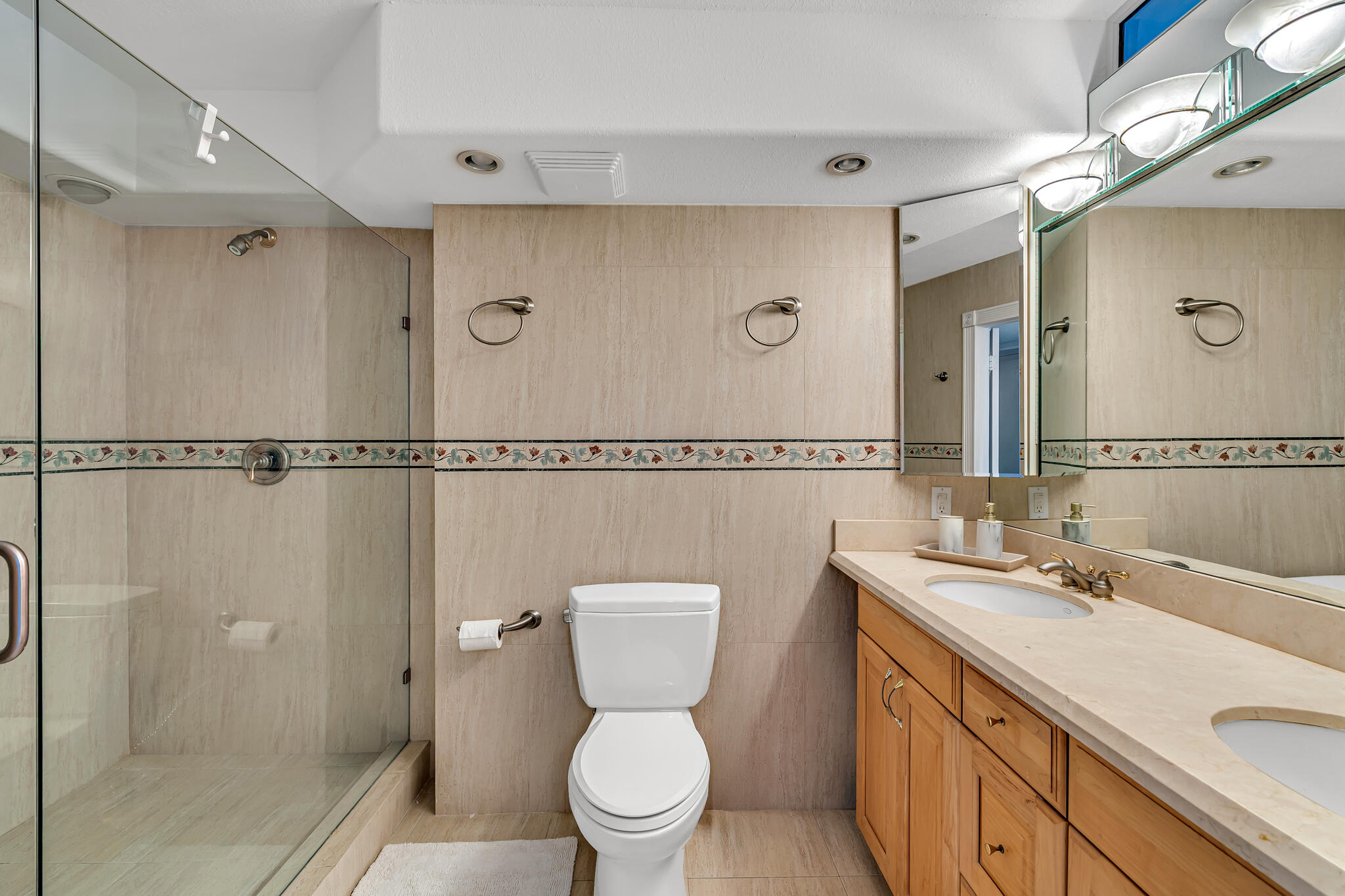 3000 S OCEAN Boulevard 1106