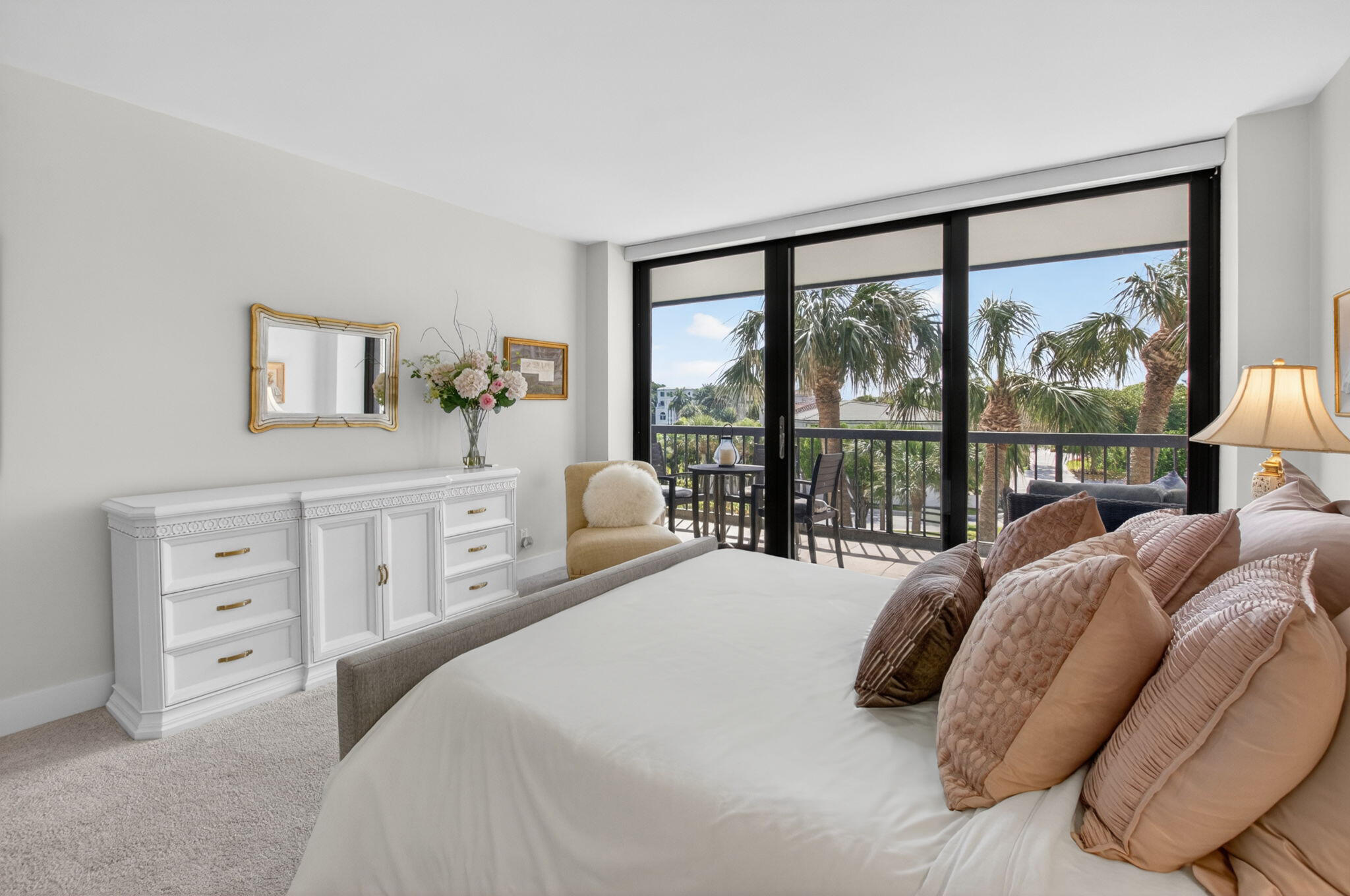 4748 S OCEAN Boulevard 301