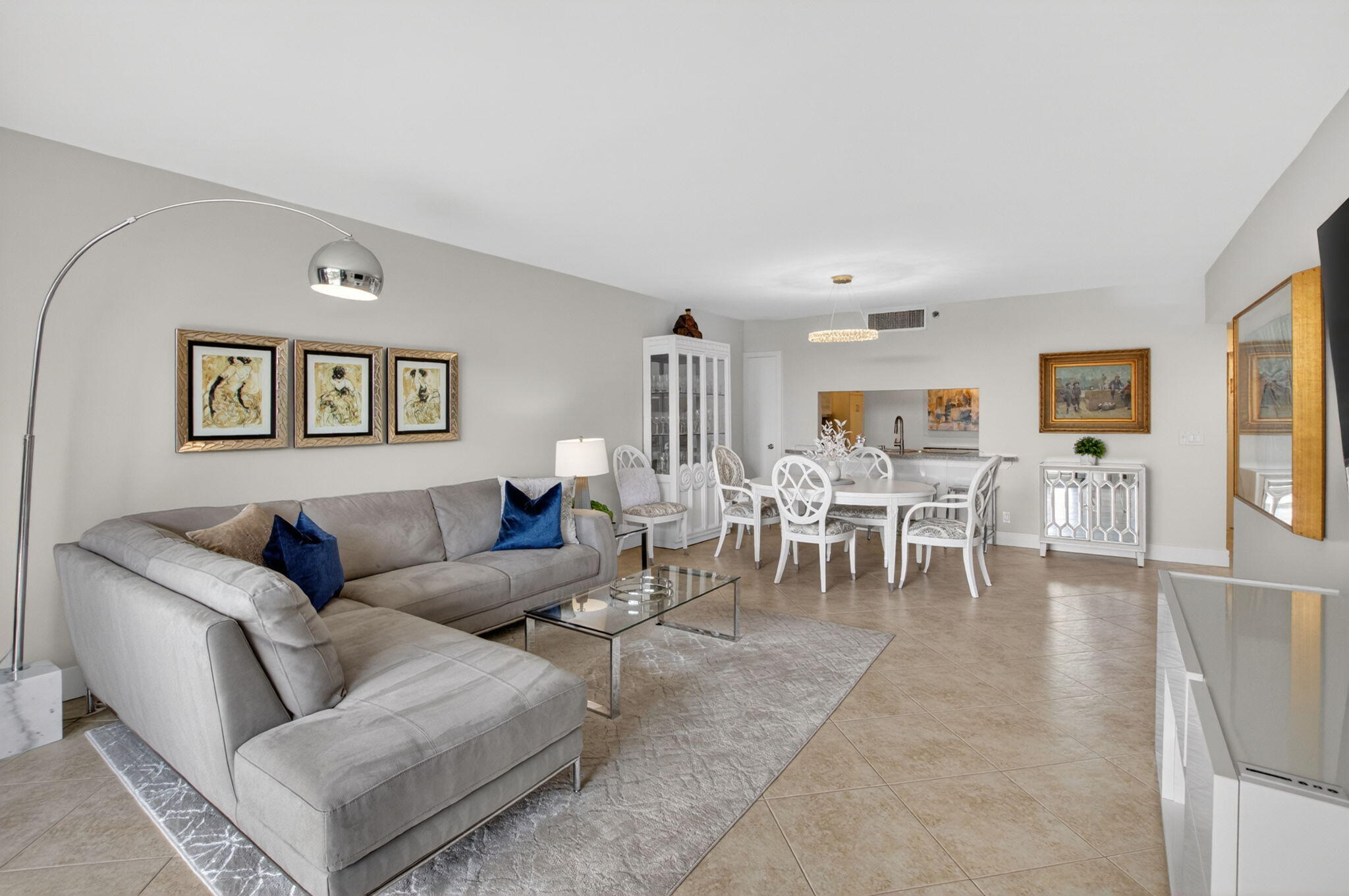 4748 S OCEAN Boulevard 301