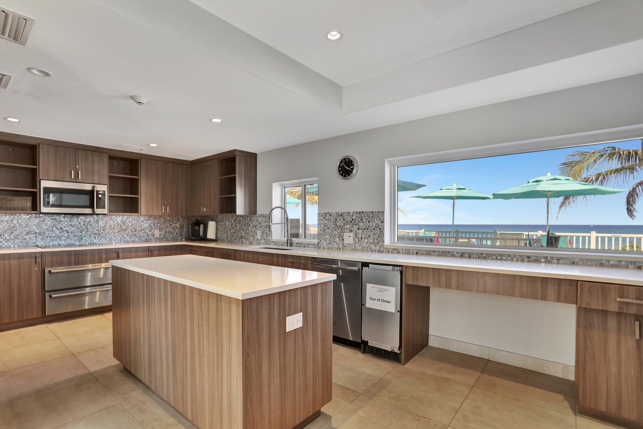4748 S OCEAN Boulevard 301
