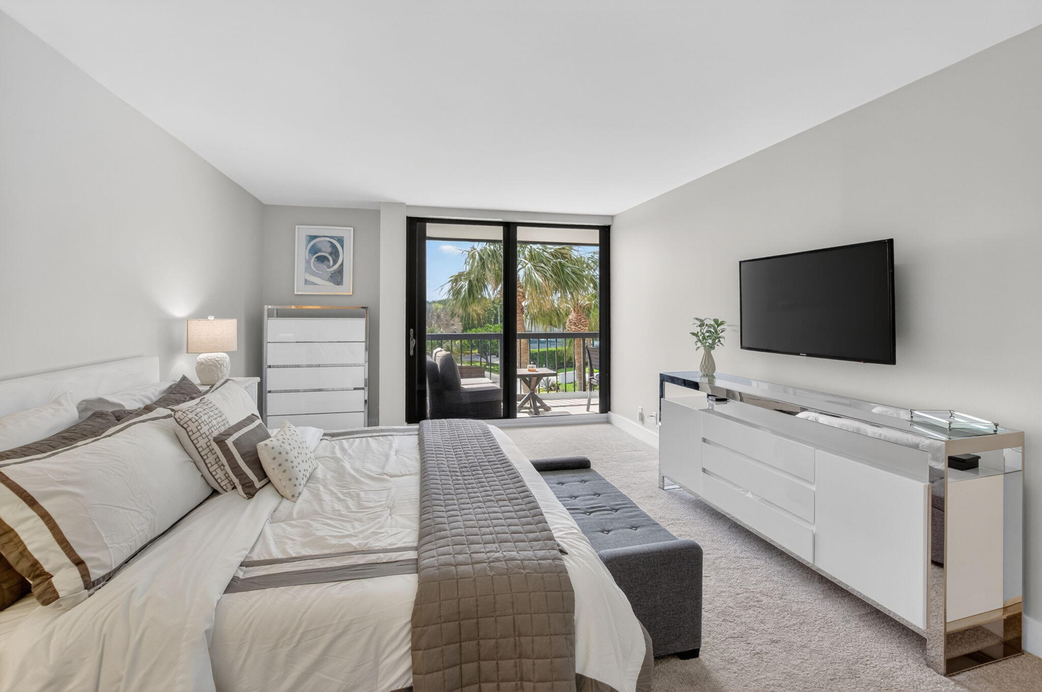 4748 S OCEAN Boulevard 301