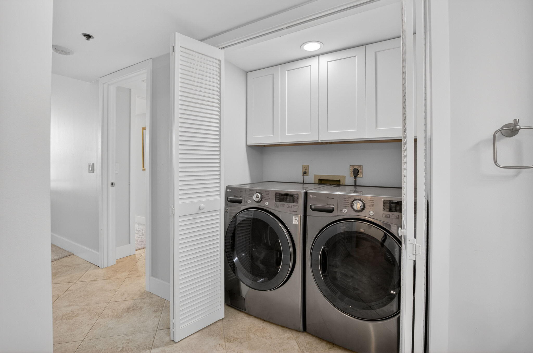 4748 S OCEAN Boulevard 301