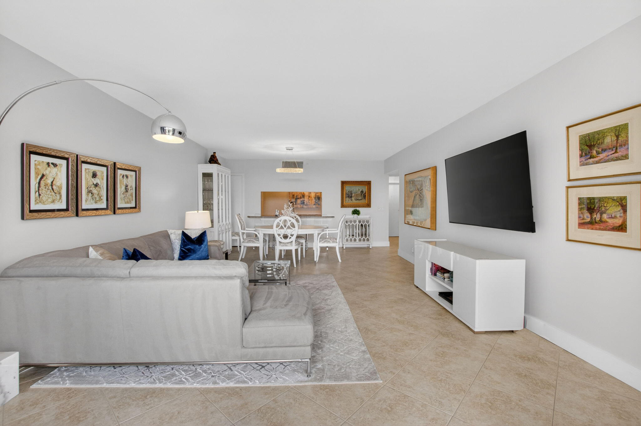 4748 S OCEAN Boulevard 301