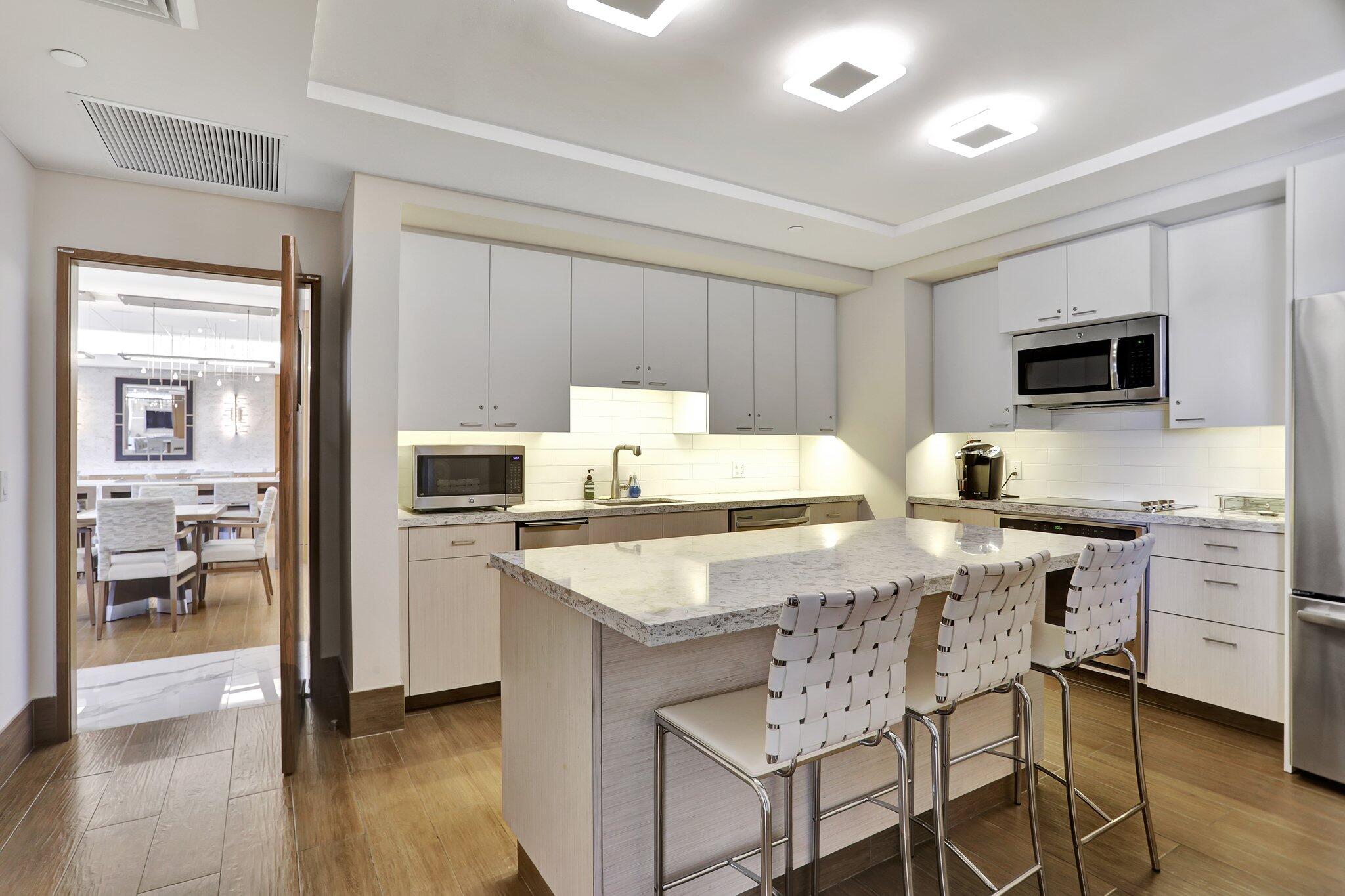 4748 S OCEAN Boulevard 301