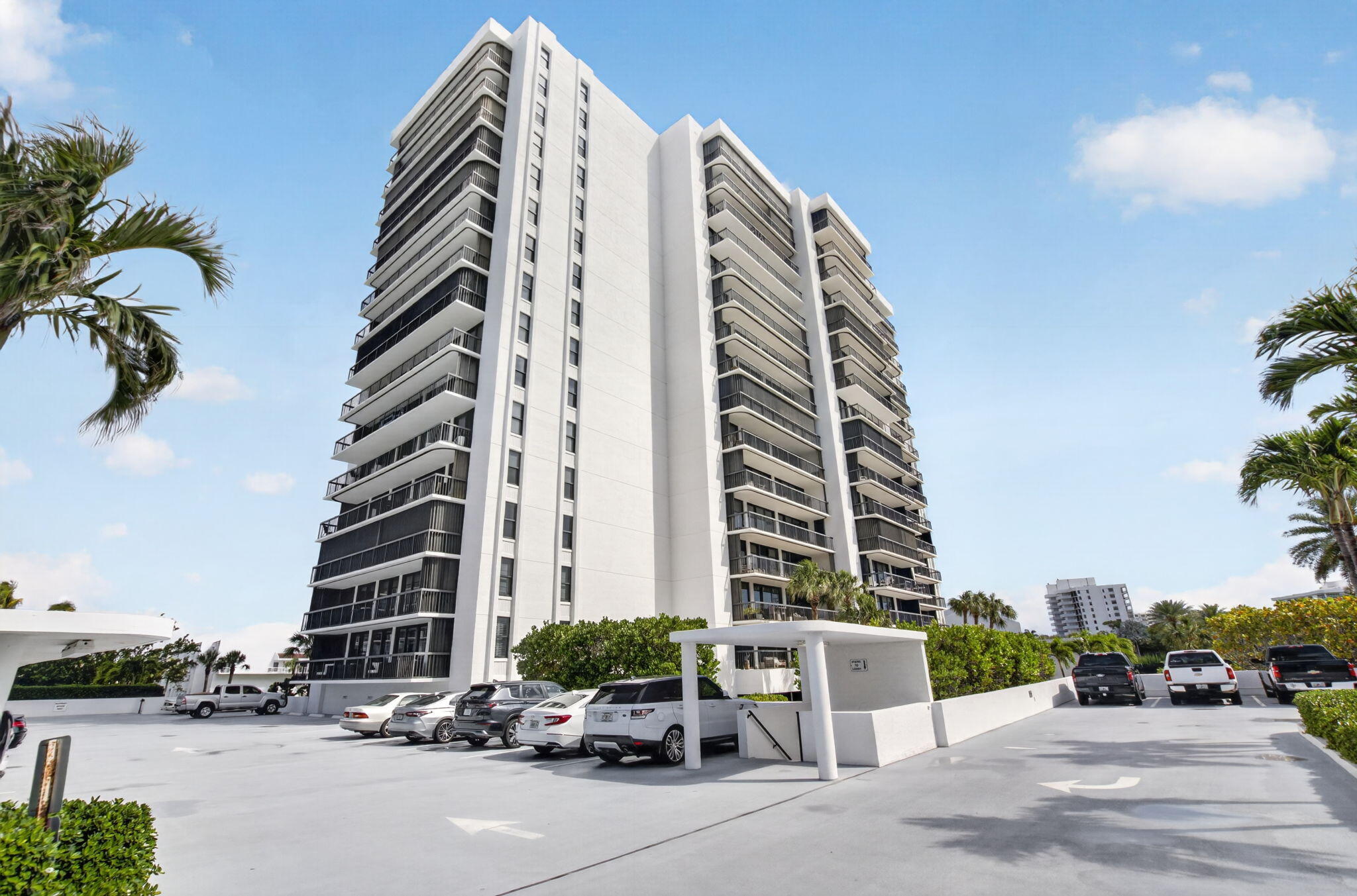 4748 S OCEAN Boulevard 301