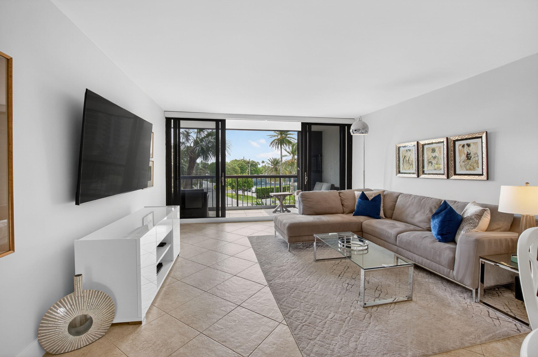 4748 S OCEAN Boulevard 301