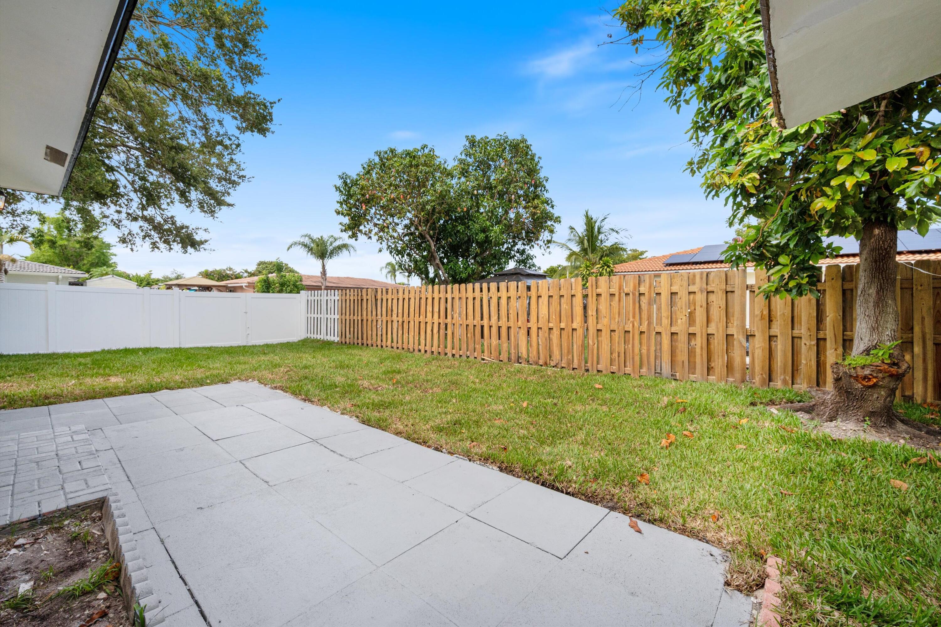8201 NW 67TH Avenue