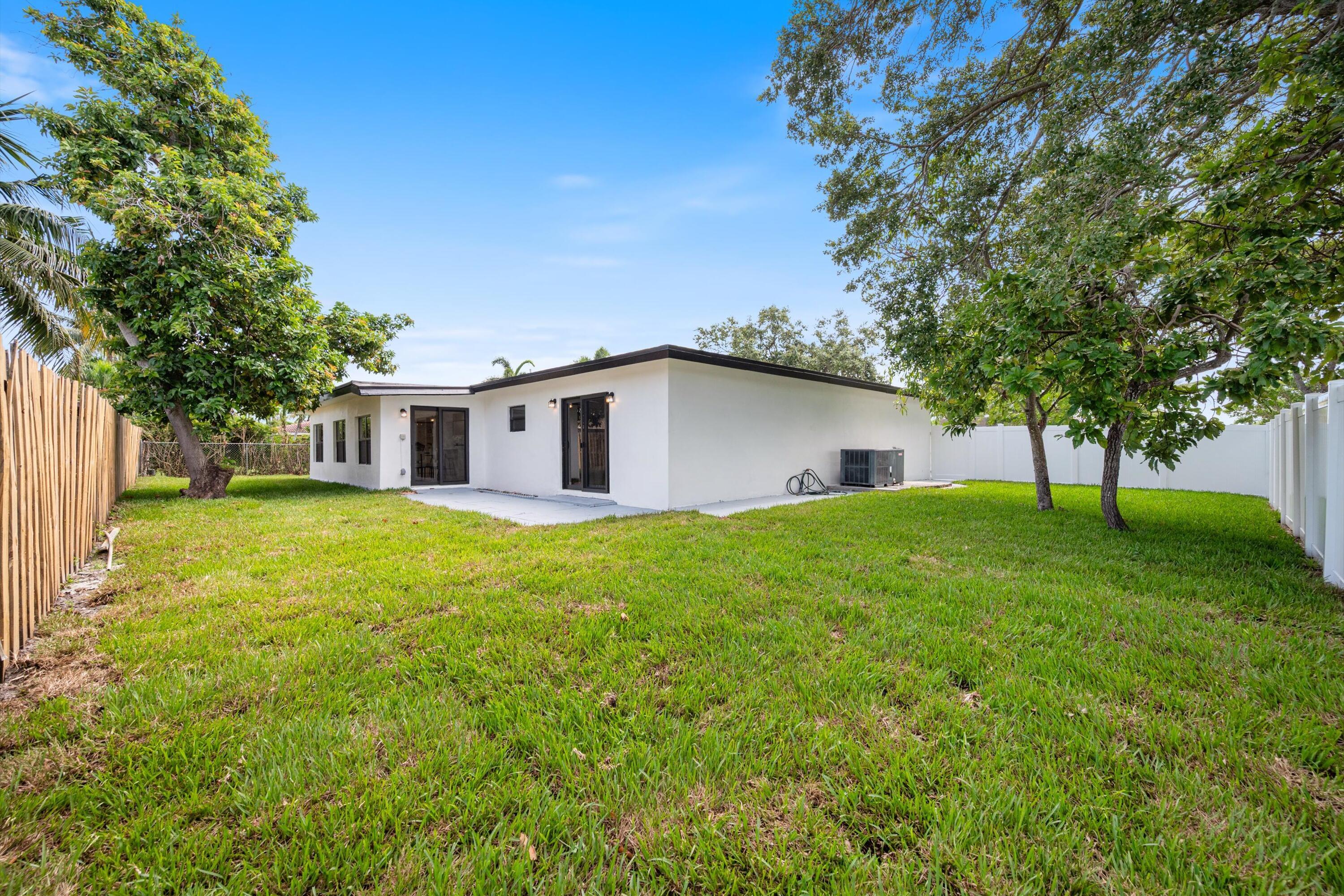 8201 NW 67TH Avenue