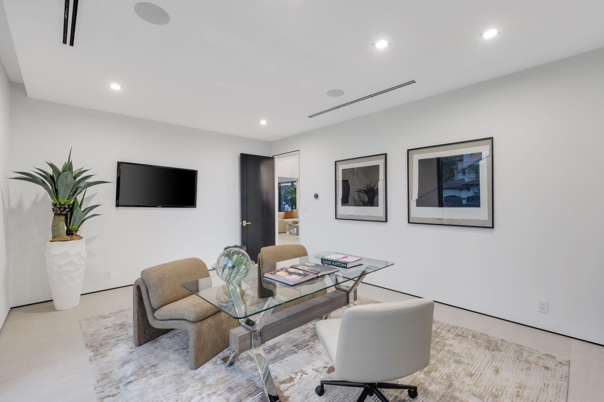 2825 NE 27TH Street