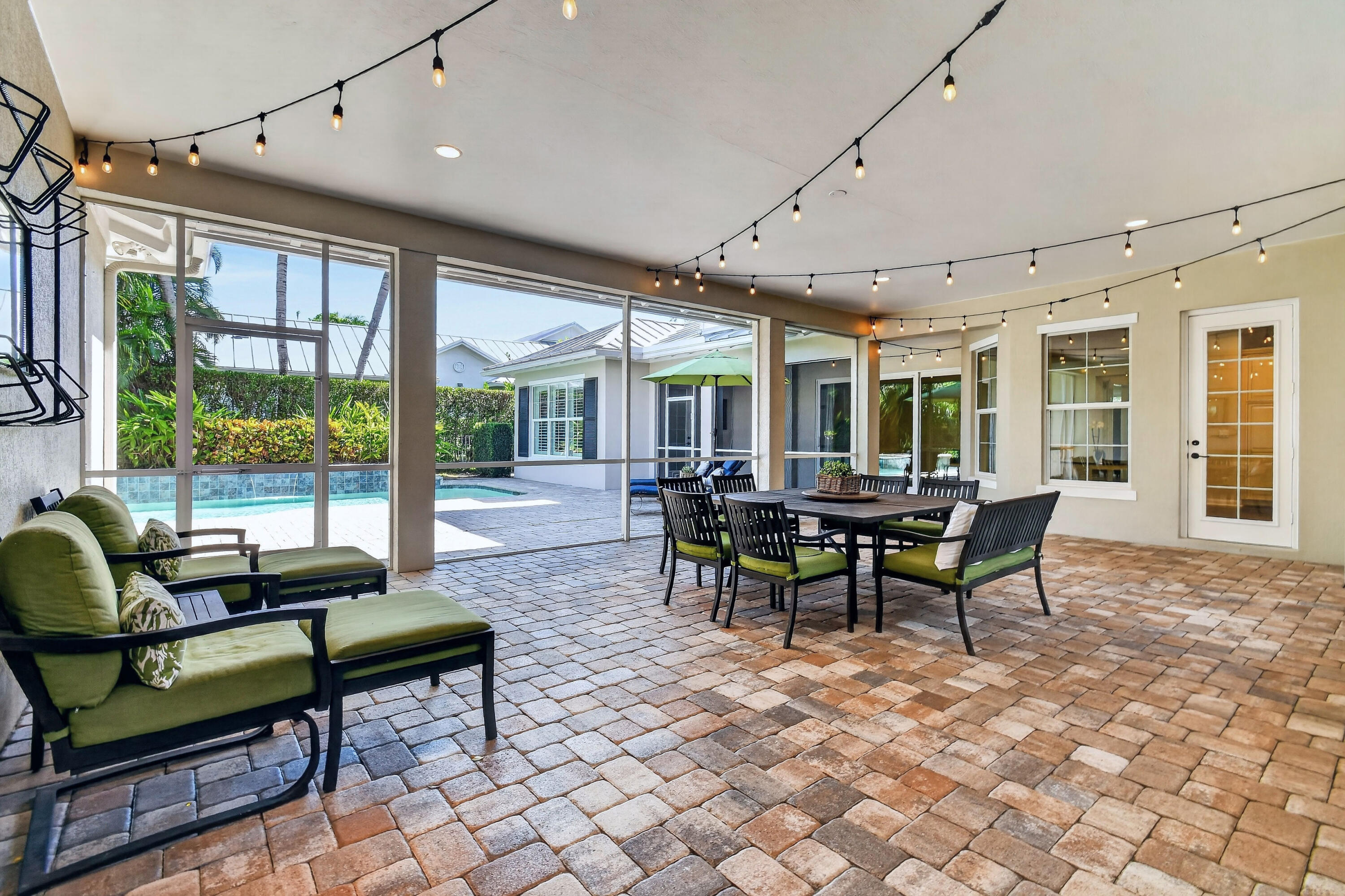 2664 Greenway Drive