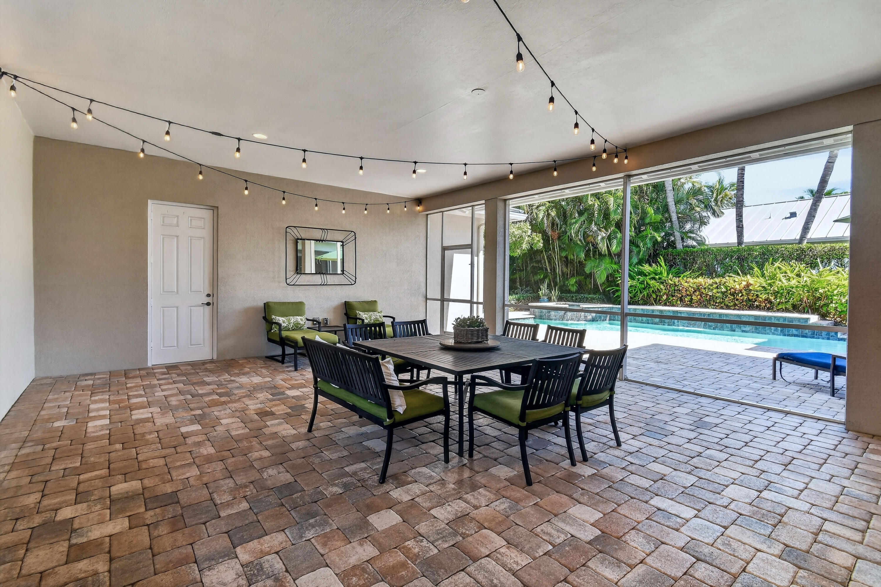 2664 Greenway Drive
