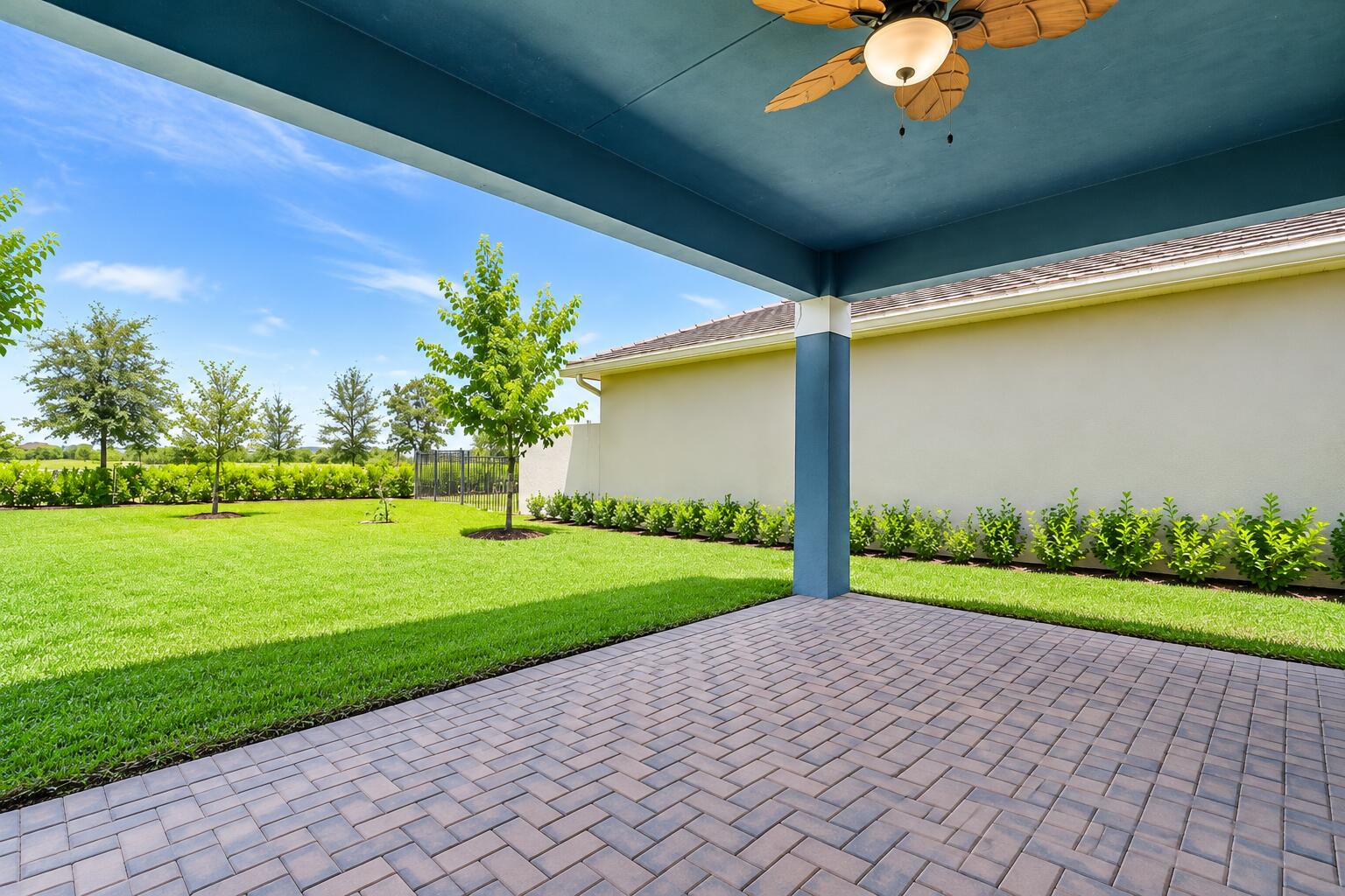19552 BROAD SHORE Walk