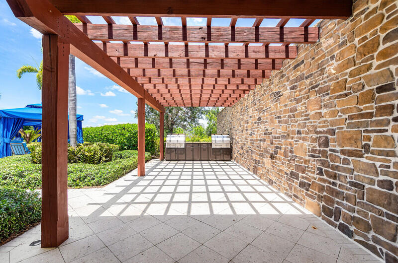 19552 BROAD SHORE Walk