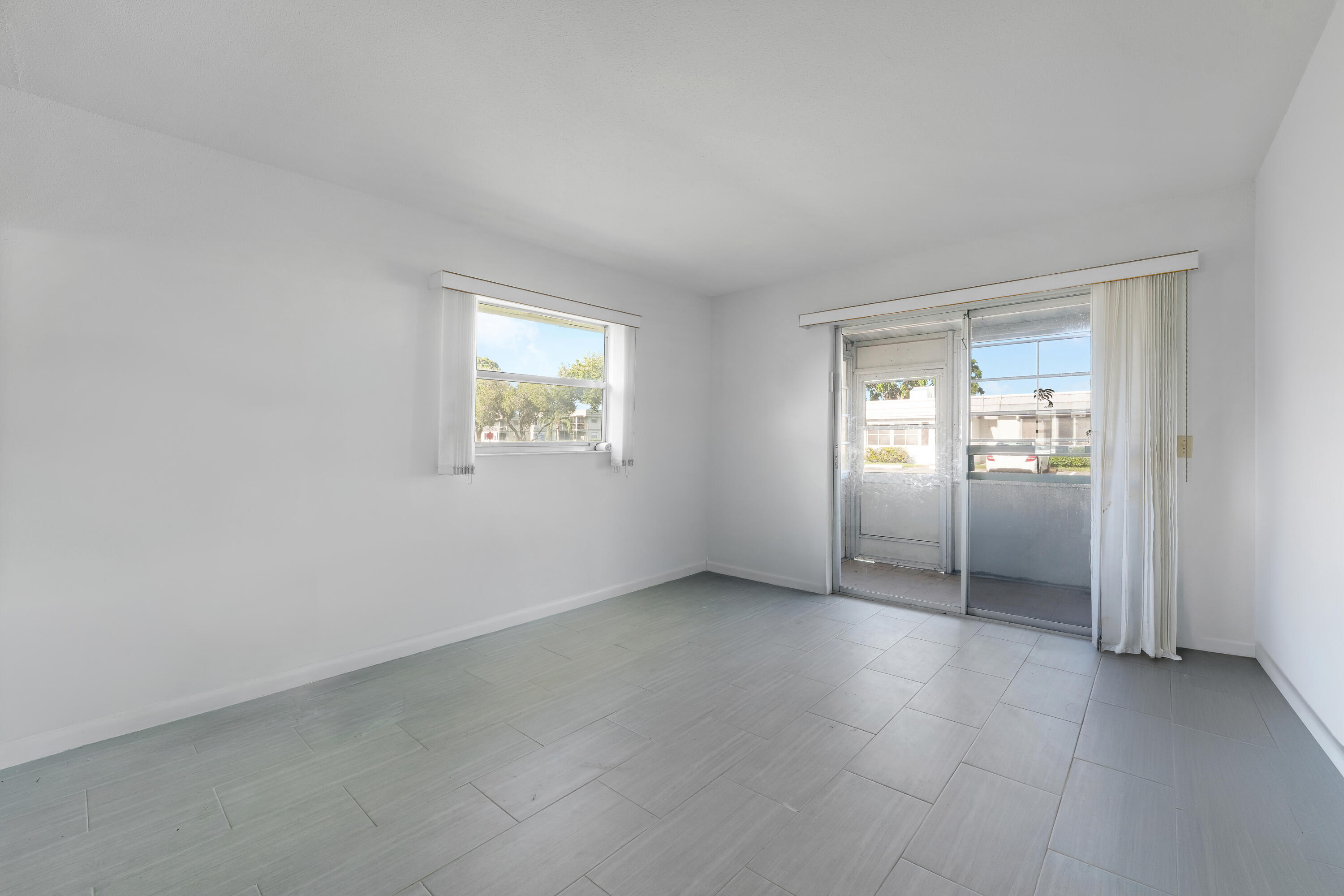 173 Valencia H