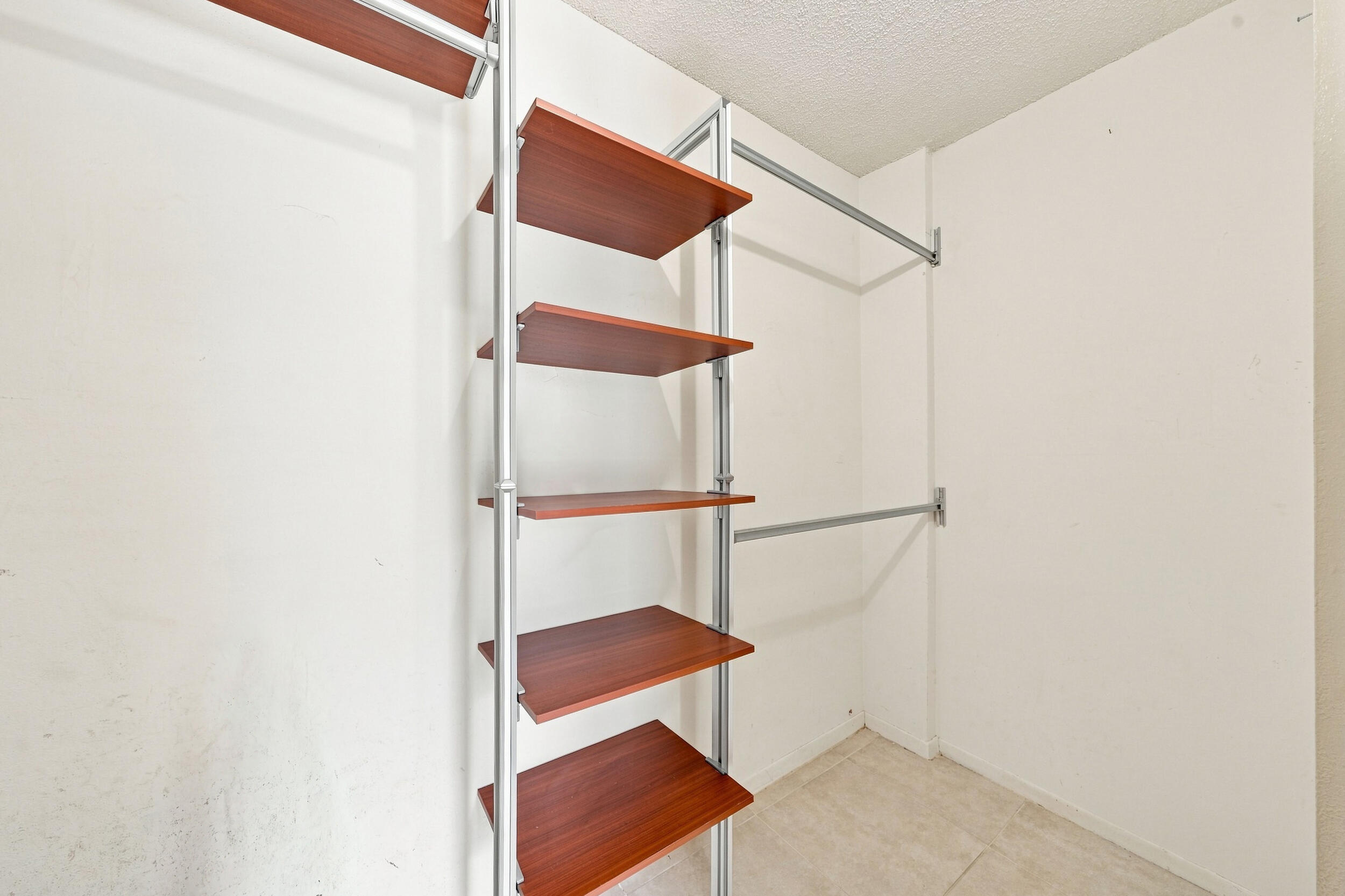 1750 W 46TH Street 242