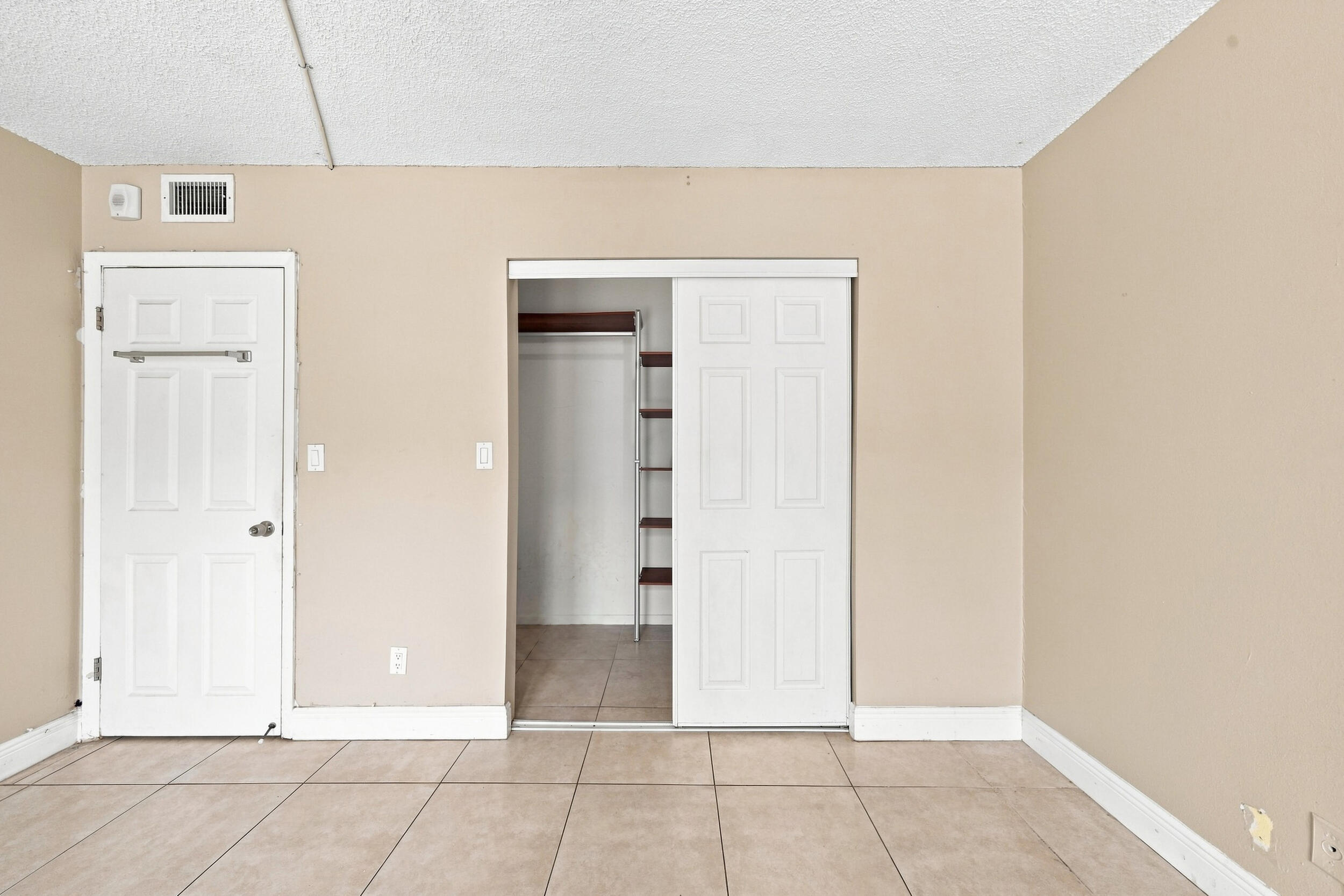 1750 W 46TH Street 242