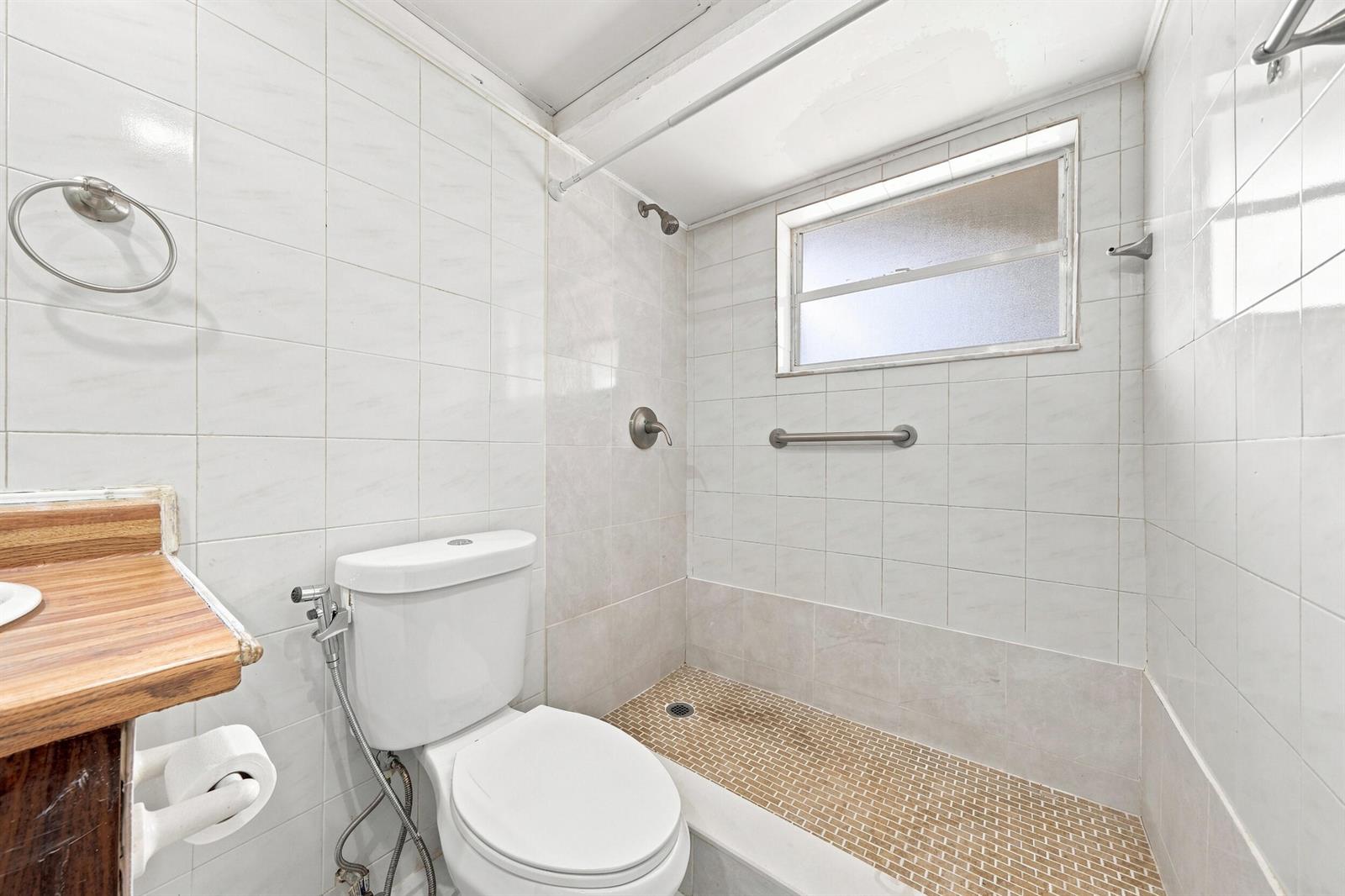 1750 W 46TH Street # 242