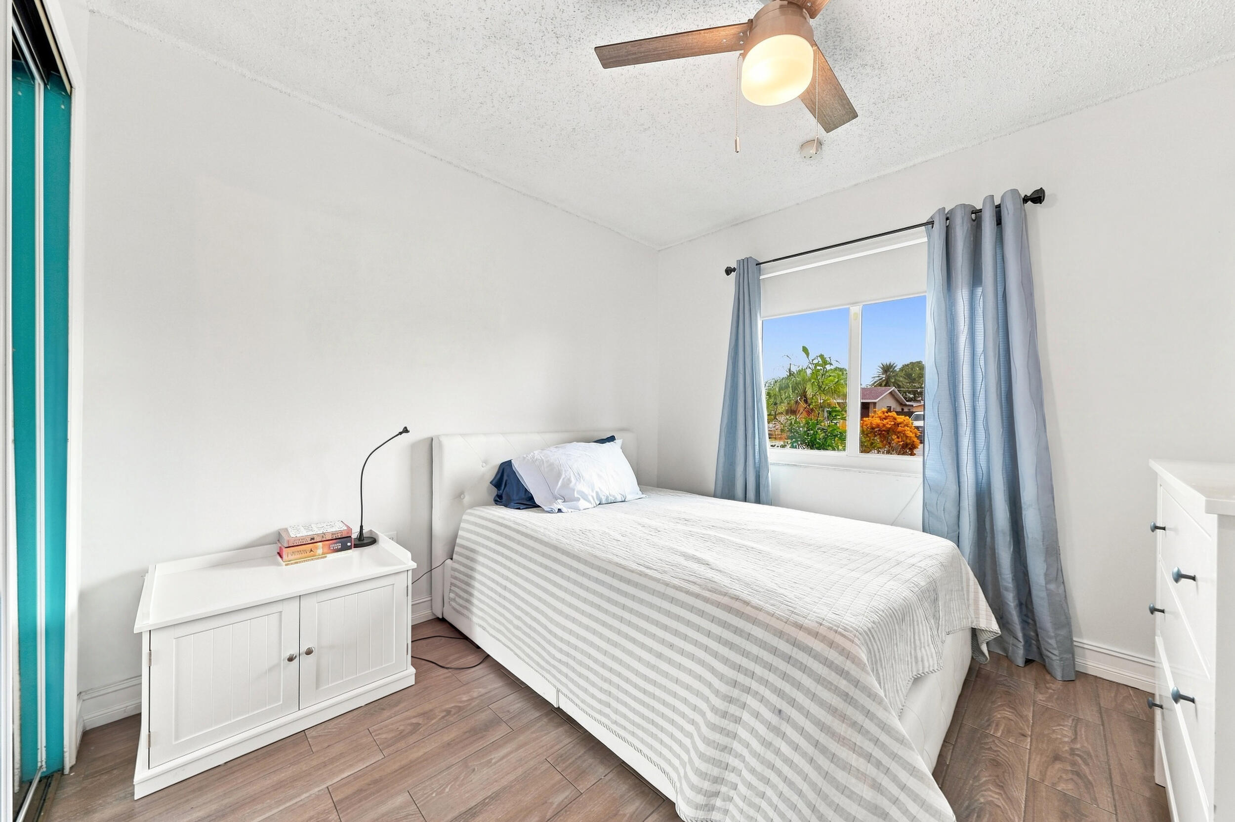 11351 NW 37TH Place