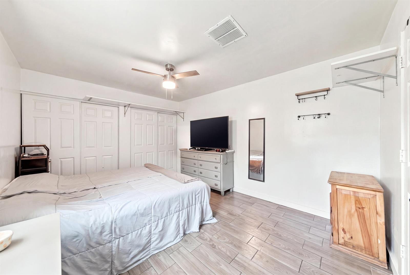 11351 NW 37TH Place