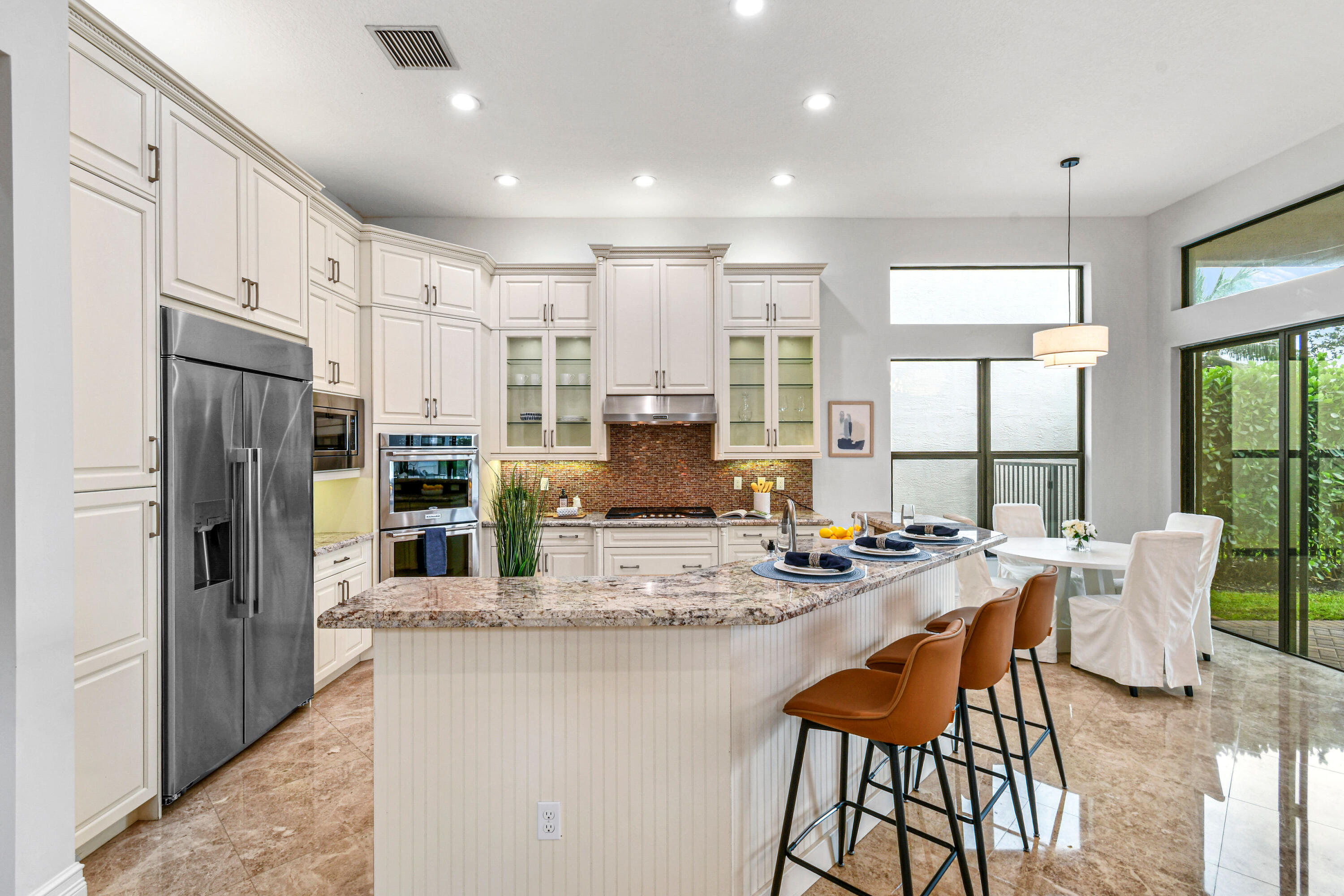 9512 Eden Roc Court