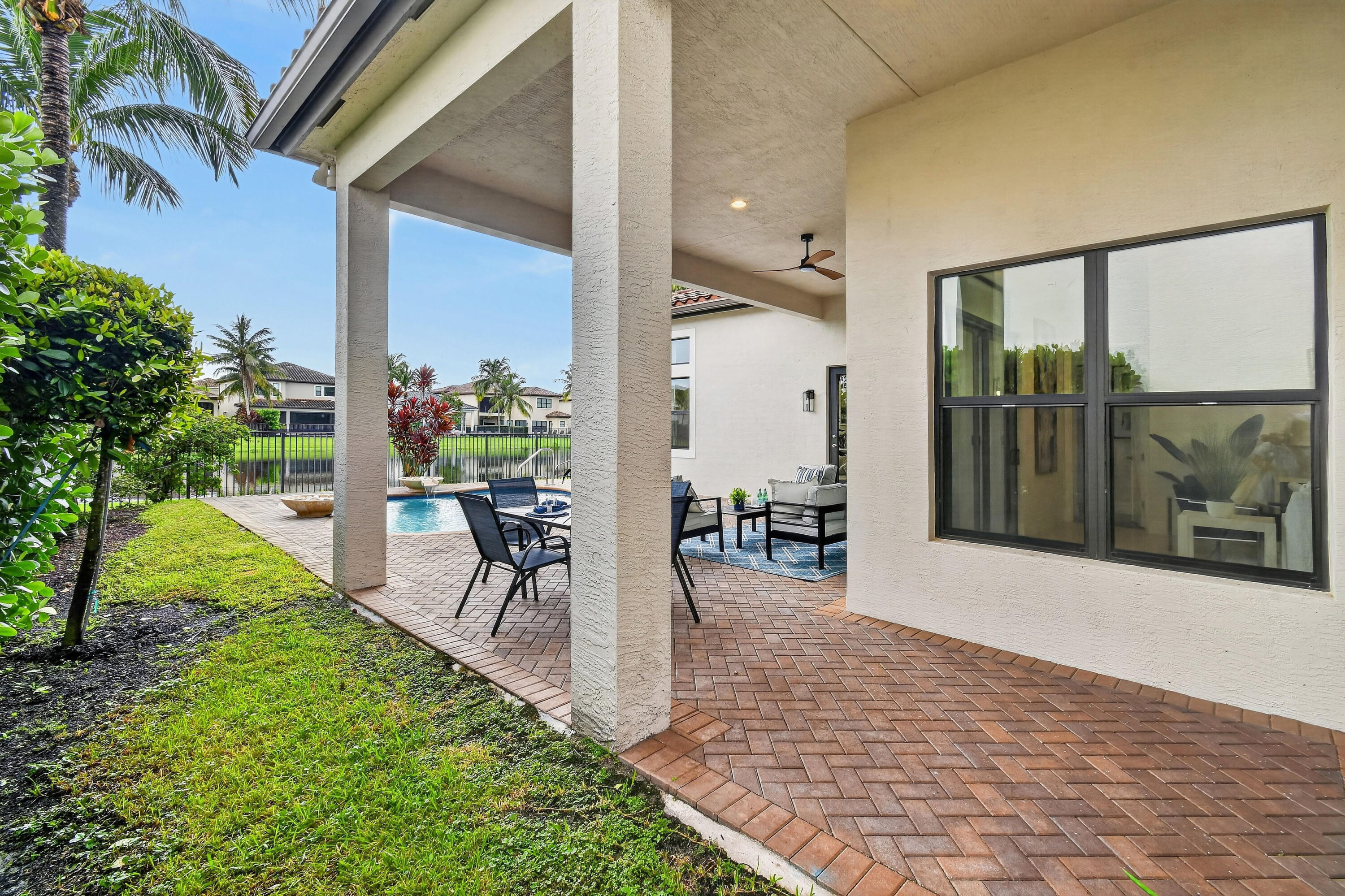 9512 Eden Roc Court
