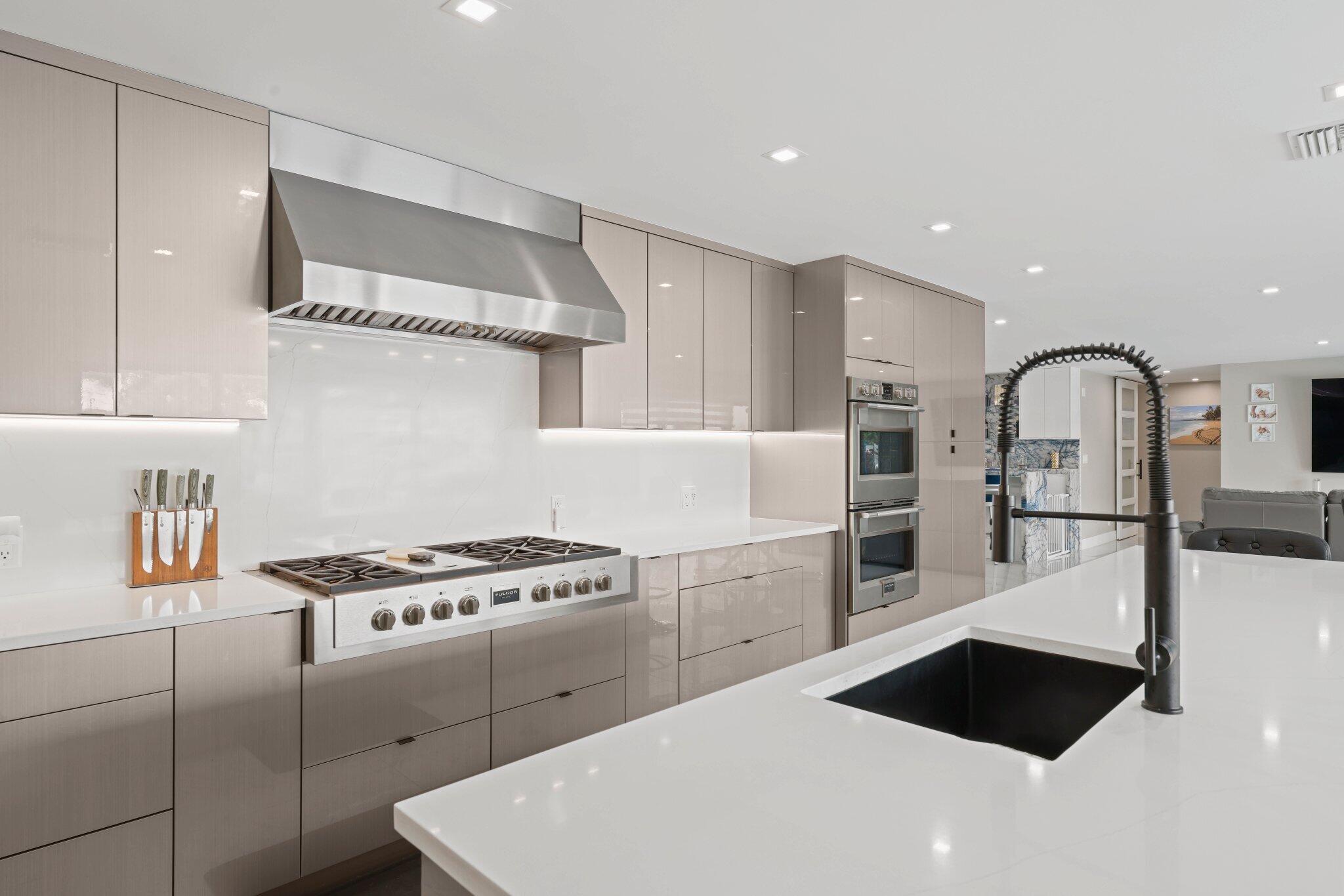 2820 NE 47th Street