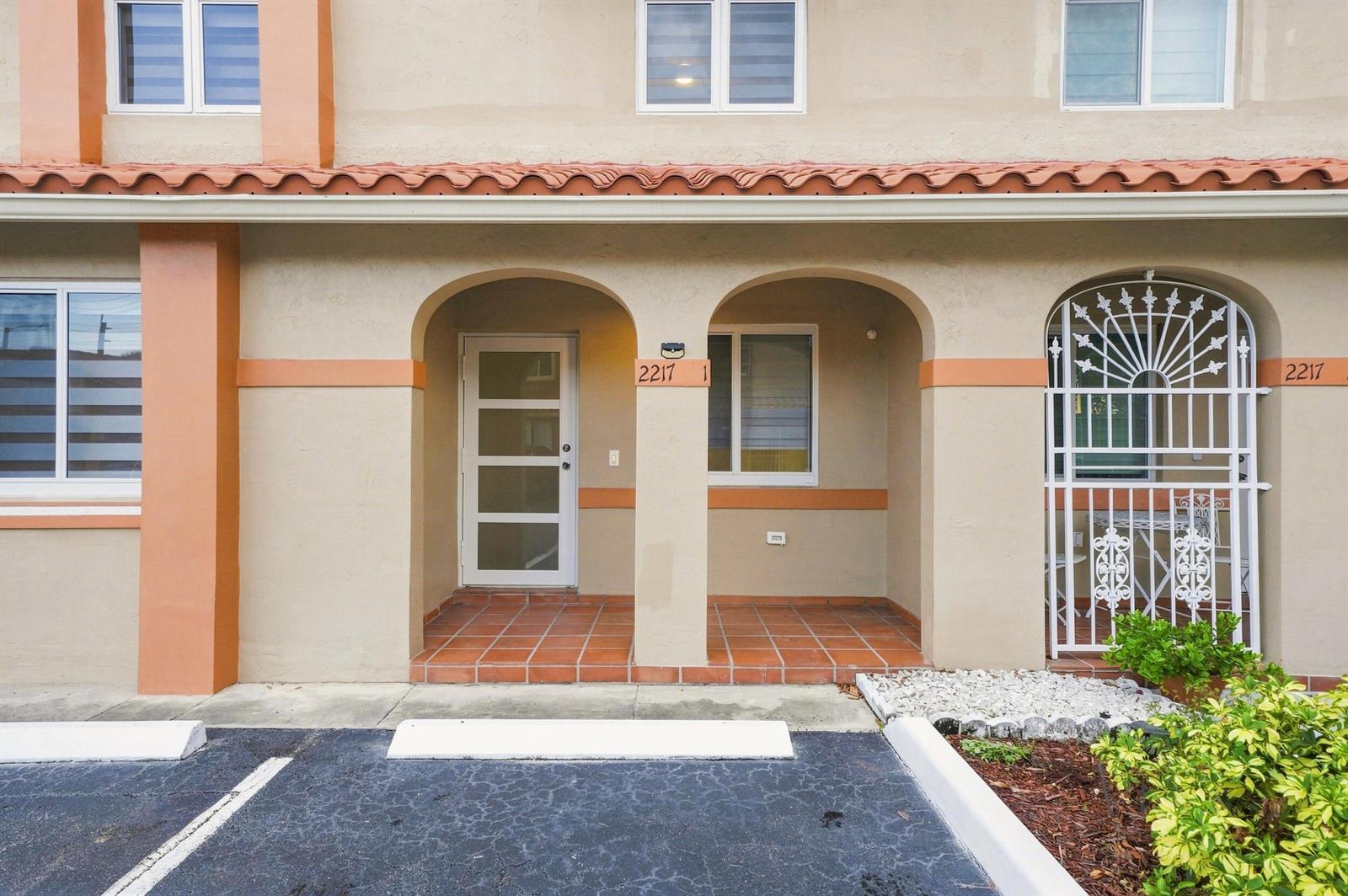 2217 W 69TH Street # 2217A