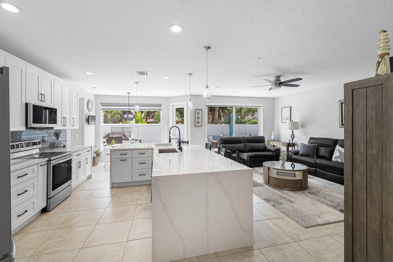 4756 S Classical Boulevard