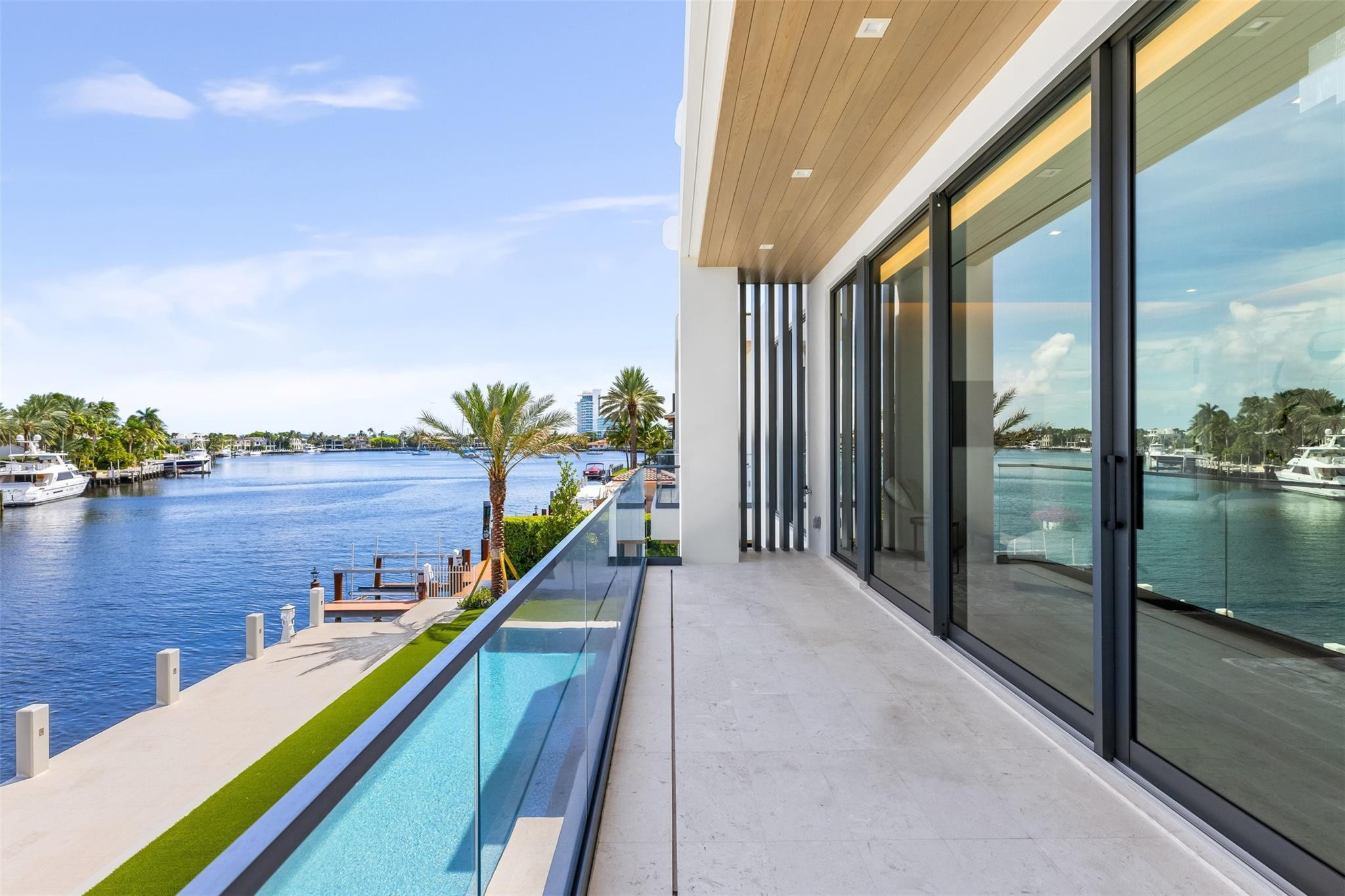 68 ISLA BAHIA Drive