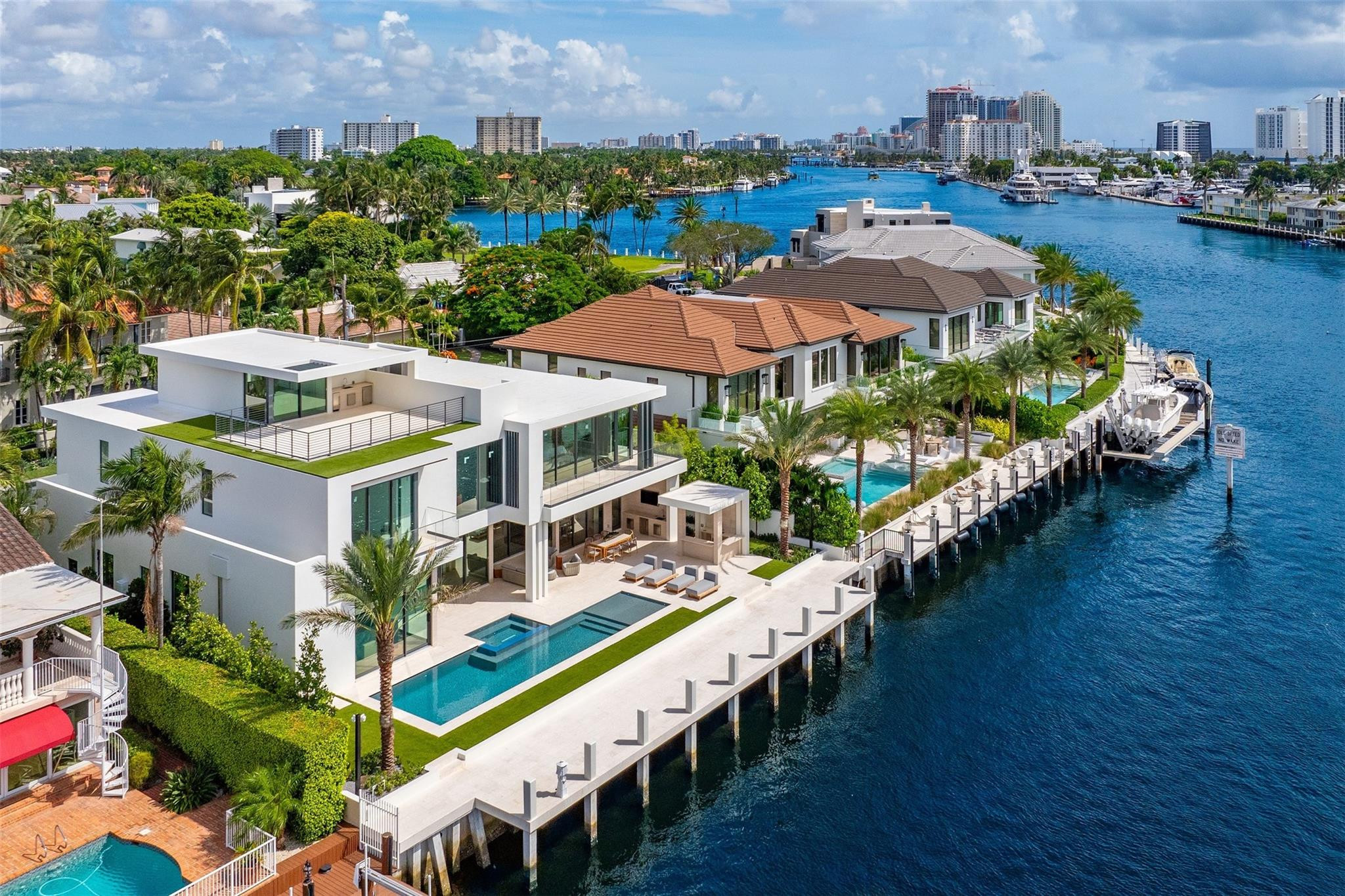 68 ISLA BAHIA Drive