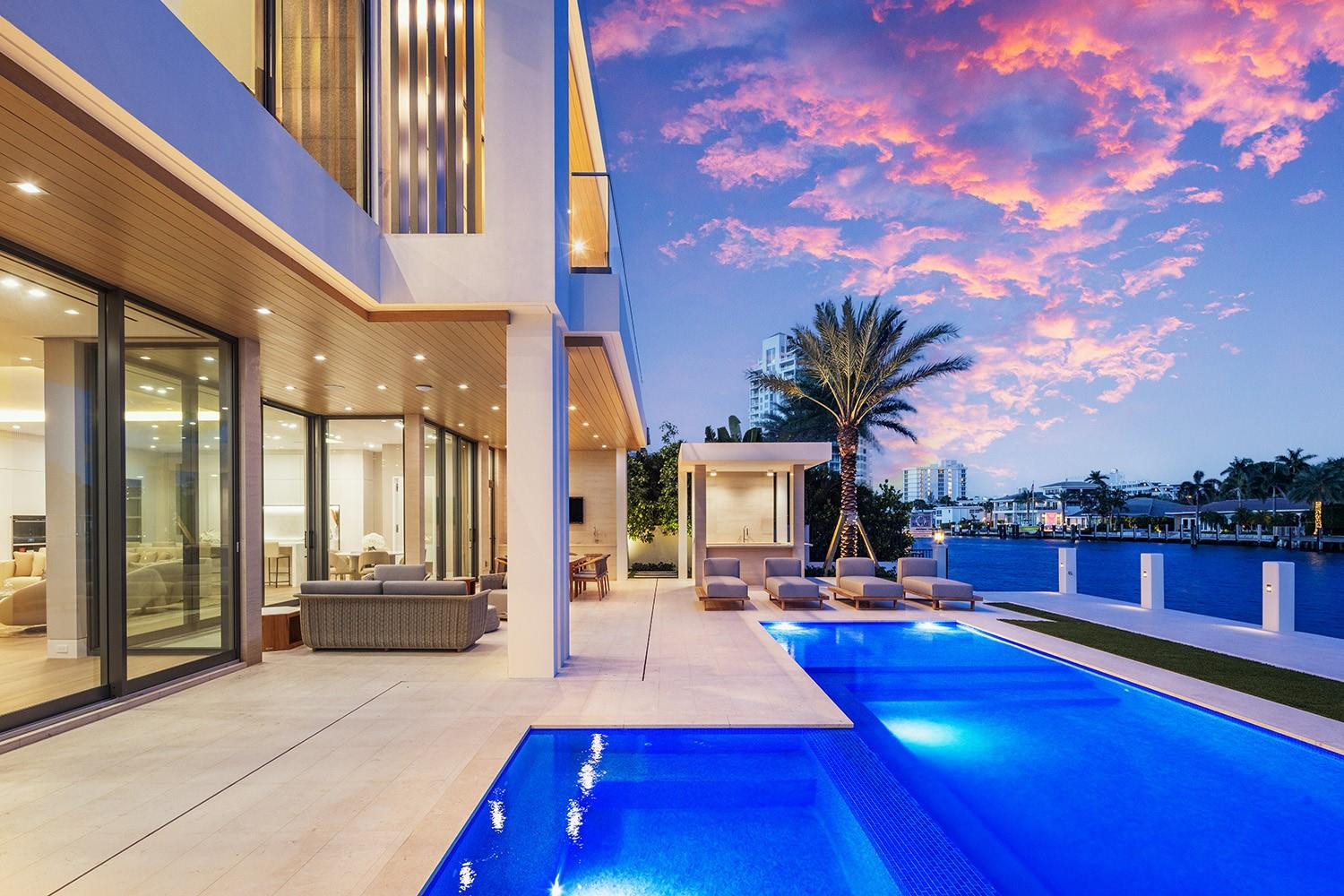 68 ISLA BAHIA Drive