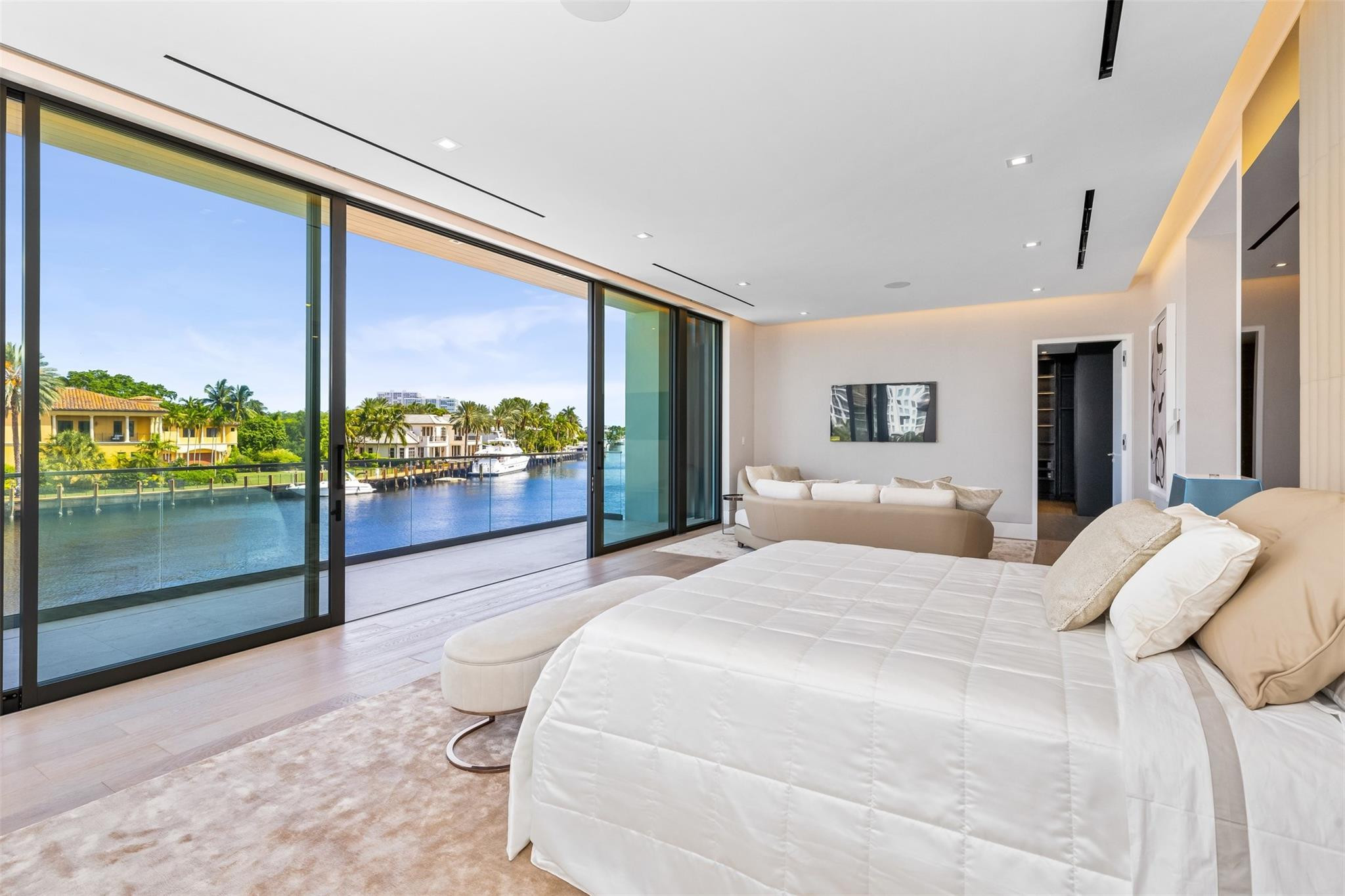 68 ISLA BAHIA Drive