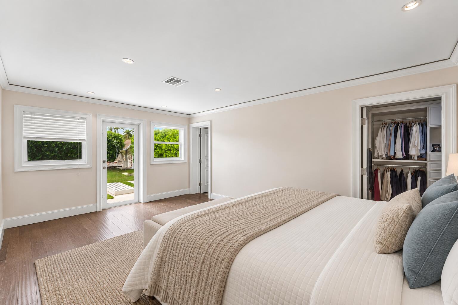 638 Shore Drive