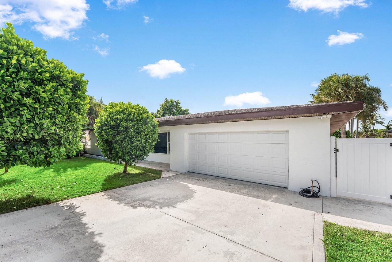 638 Shore Drive